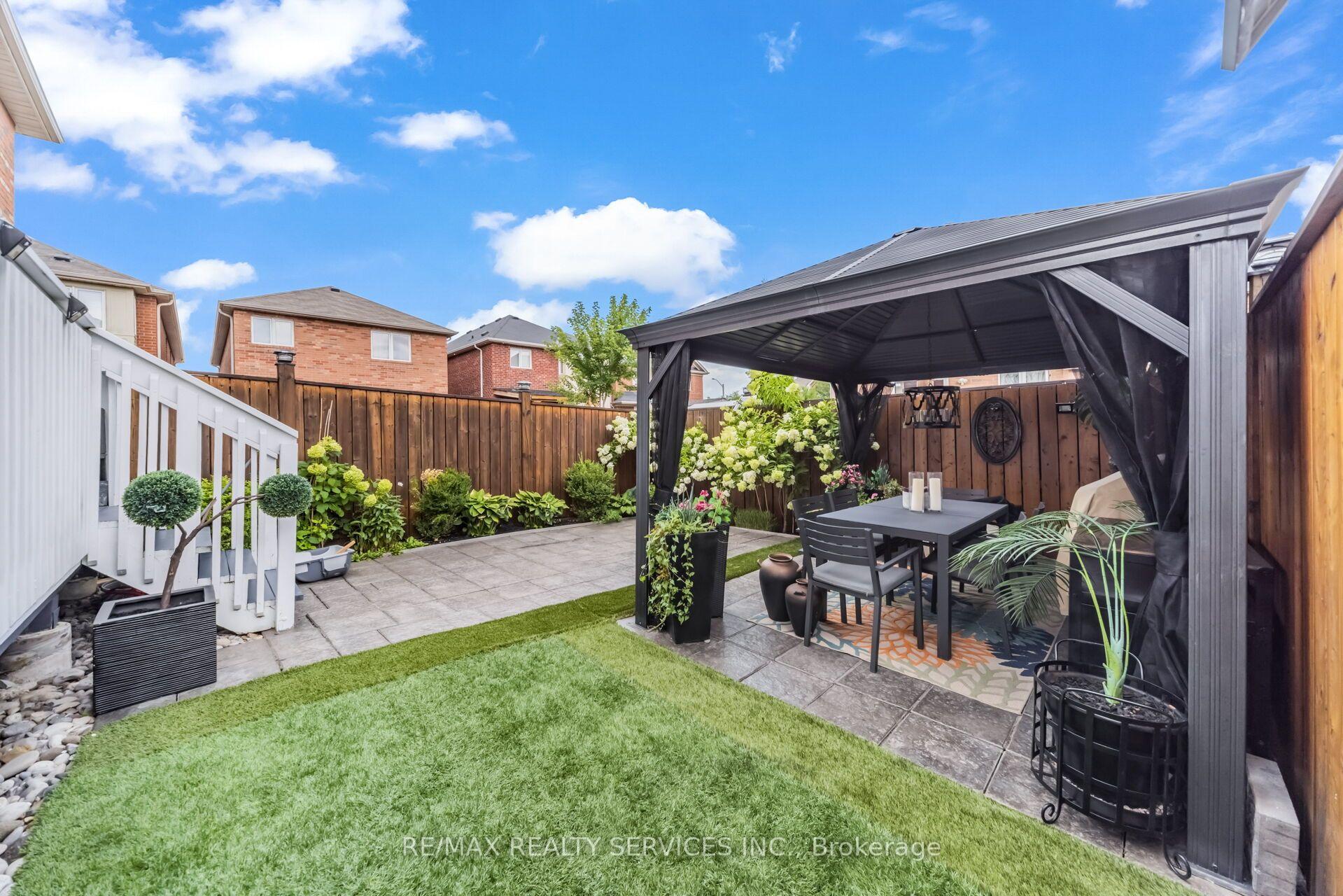 Photo 43 of 70 Checkerberry Crescent, Brampton, Sandringham-Wellington — HOMEH