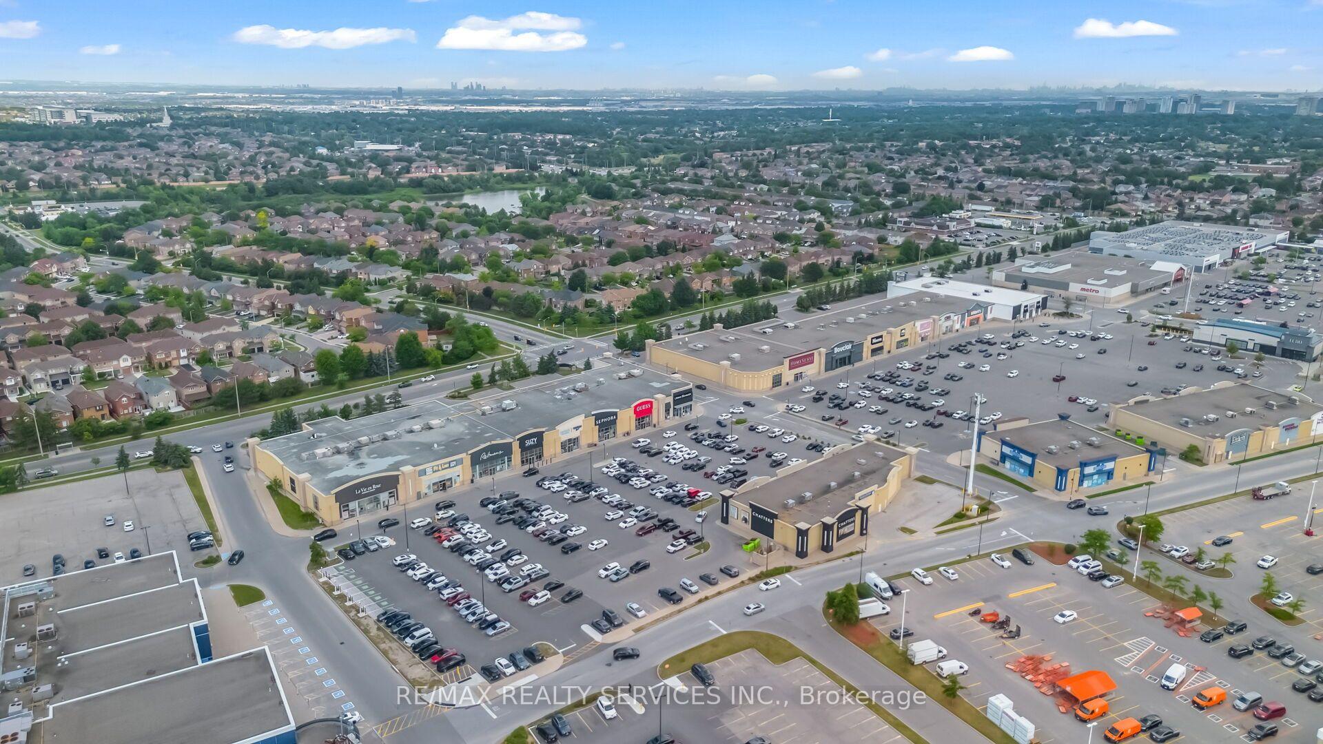 Photo 48 of 70 Checkerberry Crescent, Brampton, Sandringham-Wellington — HOMEH