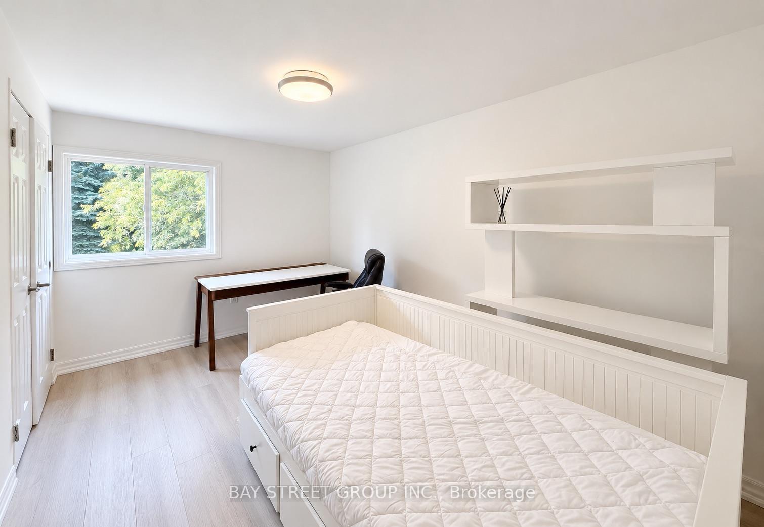 Photo 7 of 513 Mariner Drive, Waterloo, Eastbridge — HOMEH