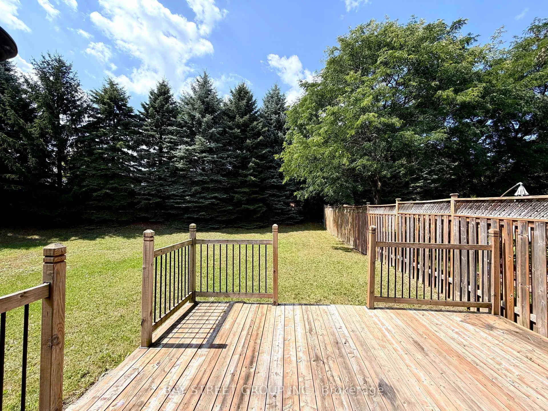 Photo 2 of 513 Mariner Drive, Waterloo, Eastbridge — HOMEH