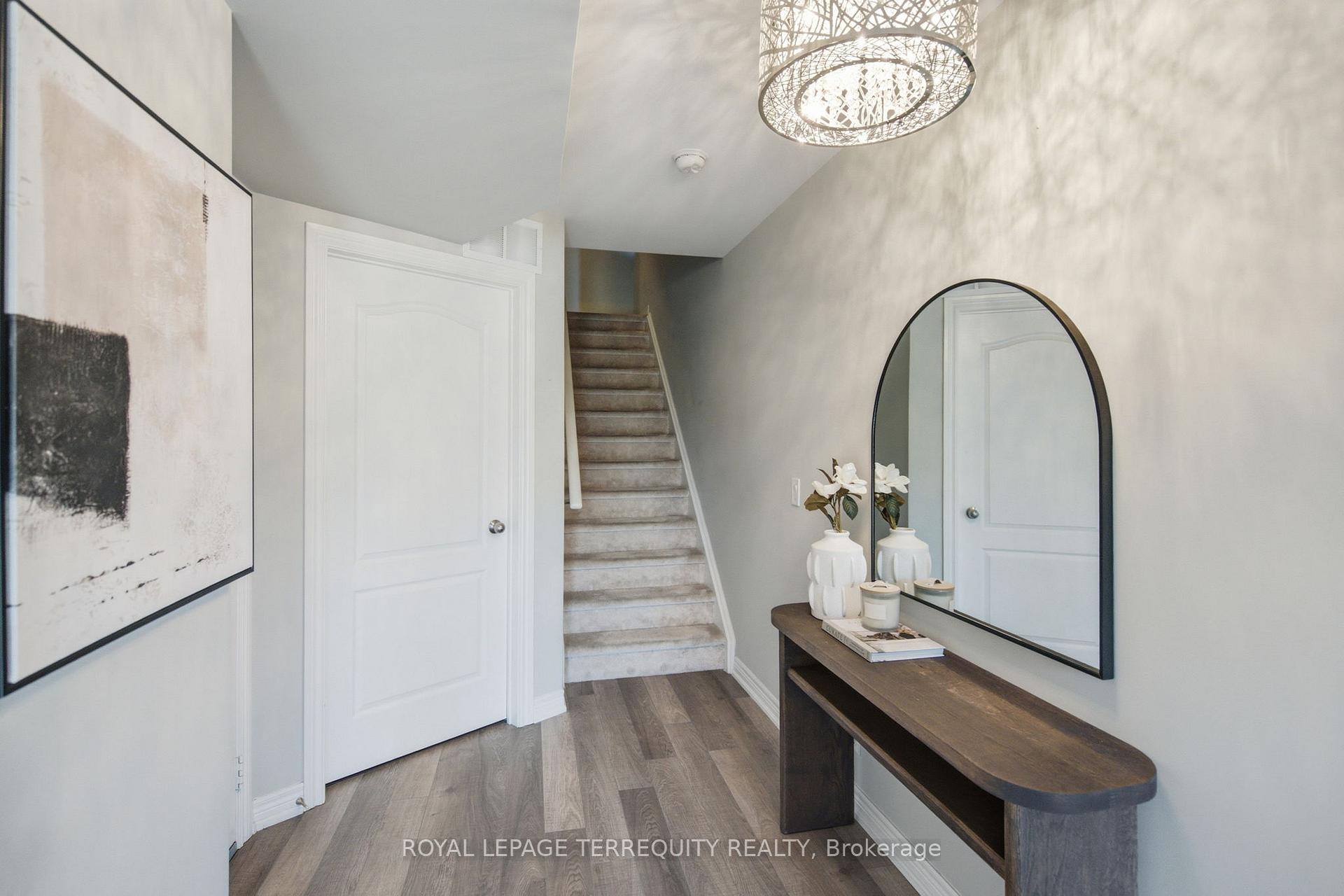 Photo 5 of 52 Artania Street, Oshawa, Windfields — HOMEH
