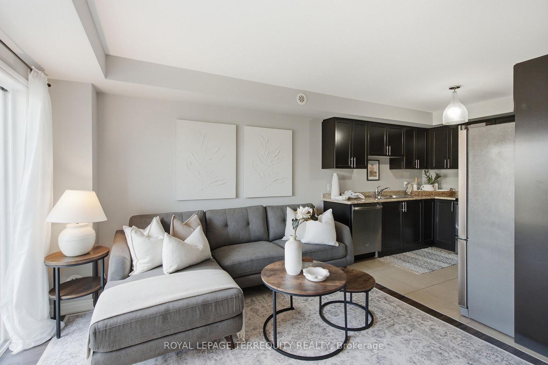 Photo 14 of 52 Artania Street, Oshawa, Windfields — HOMEH