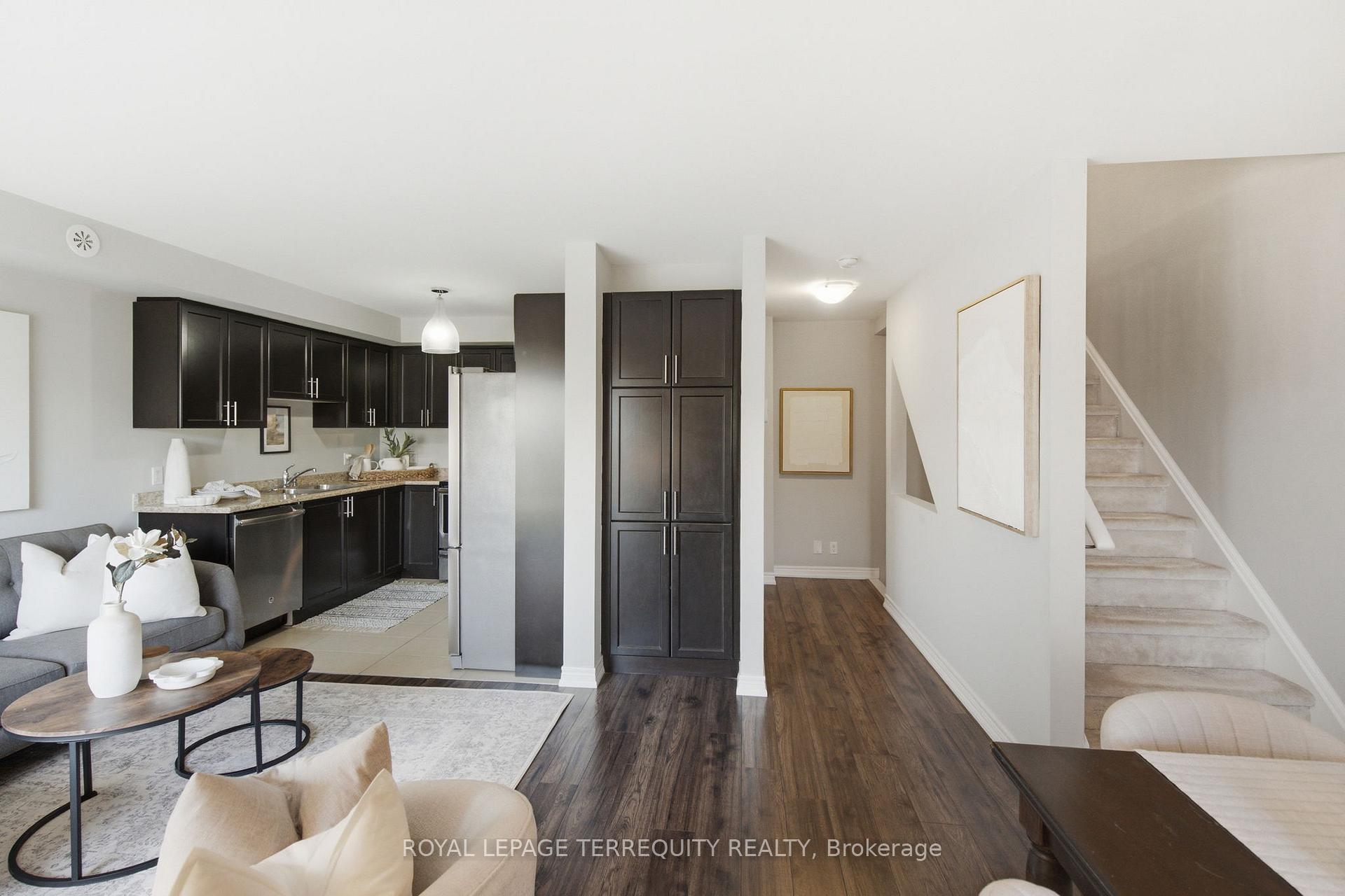 Photo 19 of 52 Artania Street, Oshawa, Windfields — HOMEH
