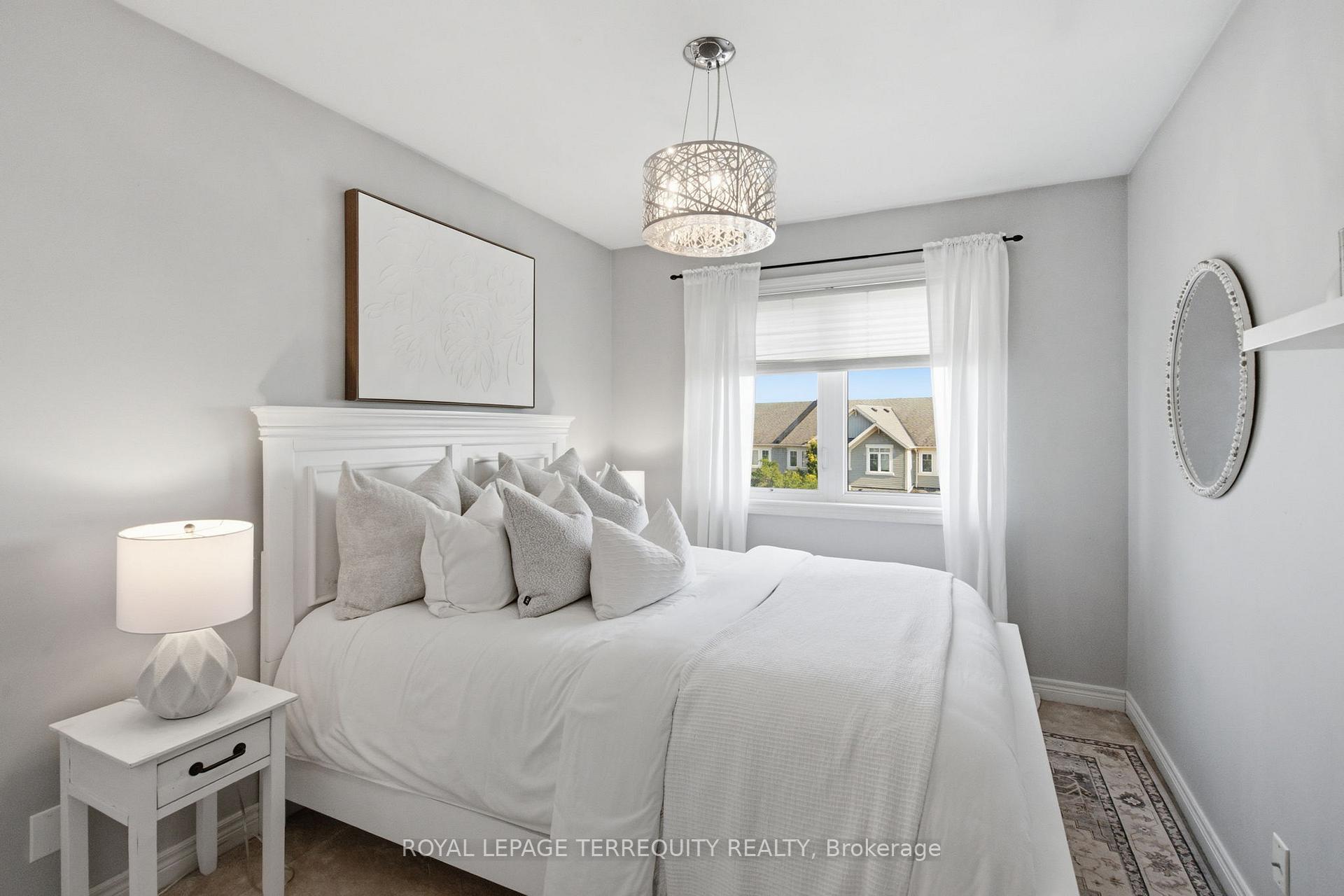 Photo 25 of 52 Artania Street, Oshawa, Windfields — HOMEH