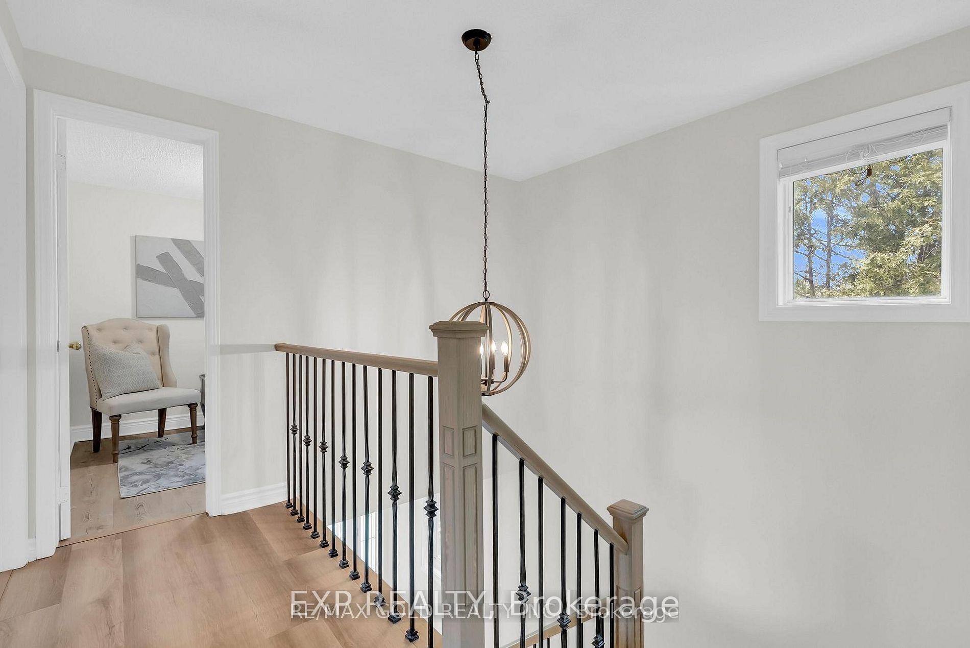 Photo 9 of Unit Upper Level, 6677 Ganymede Road, Mississauga, Meadowvale — HOMEH