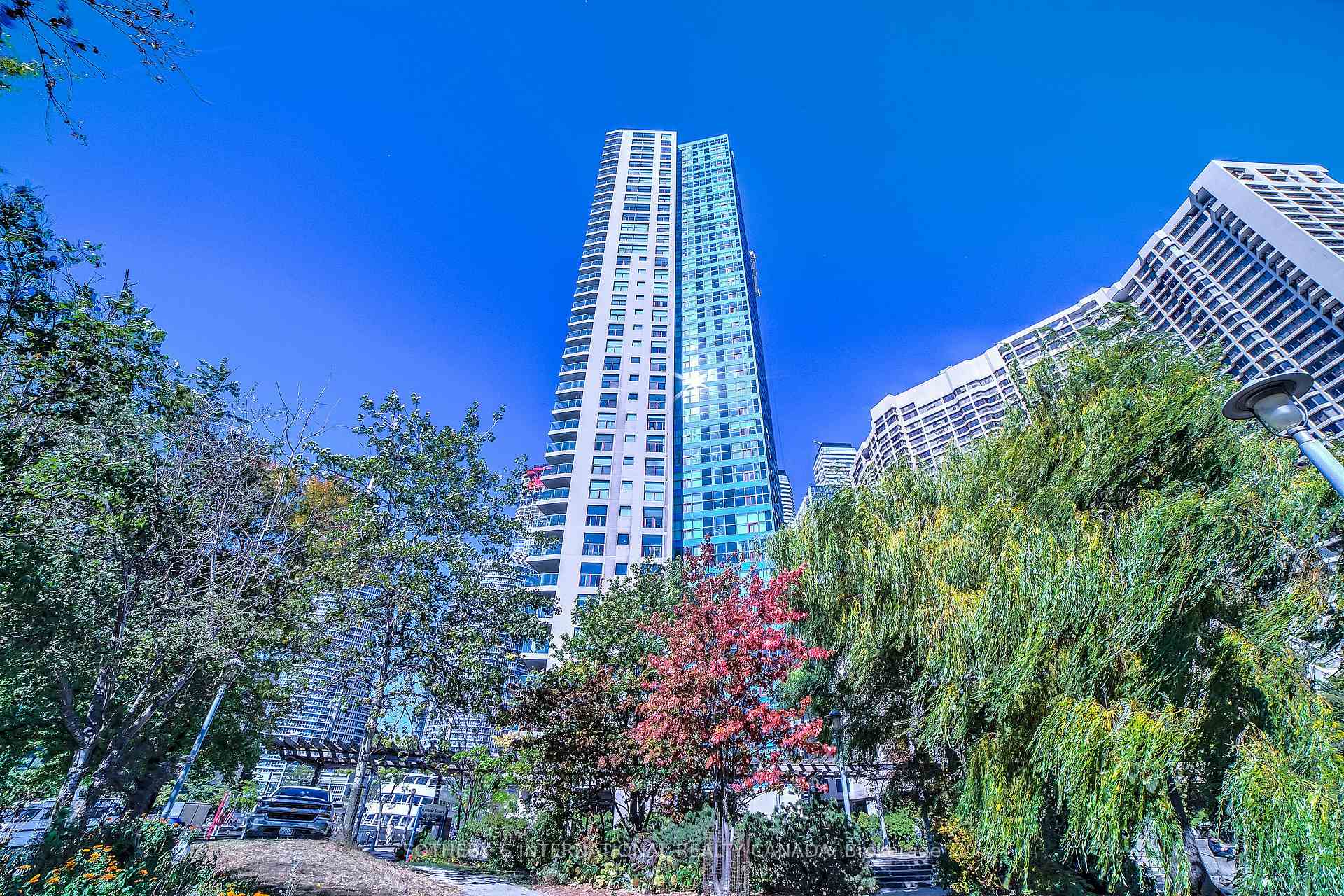 Photo 1 of Unit 1207, 99 Harbour Square, Toronto, Waterfront Communities — HOMEH