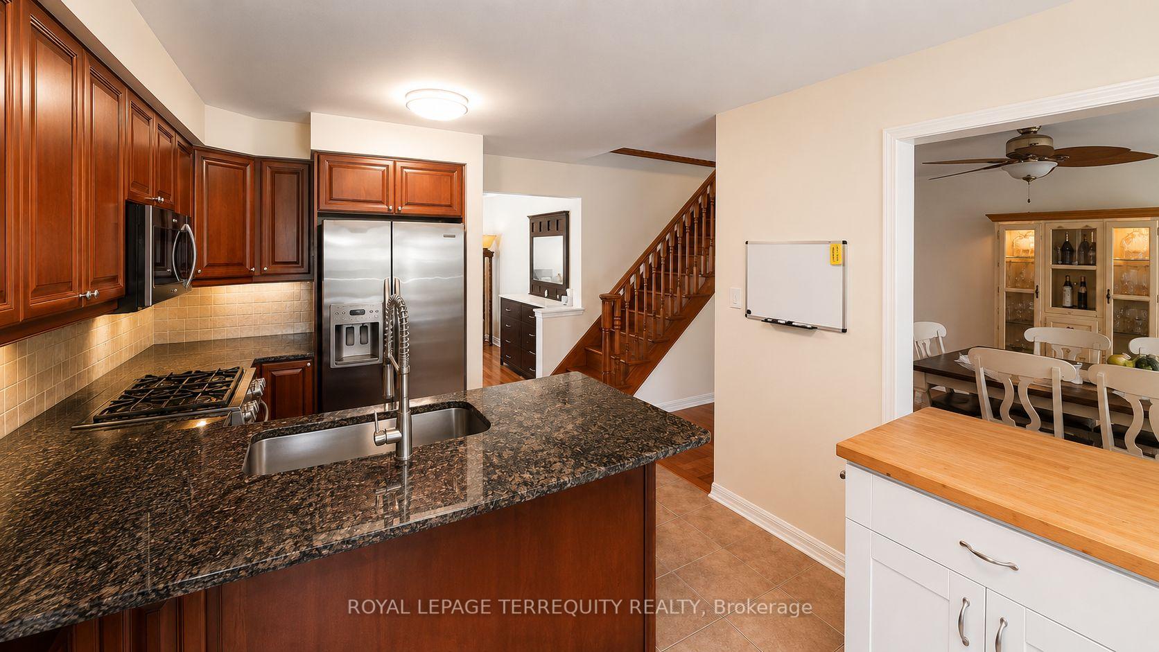 Photo 12 of 2223 Jillian Lane, Oakville, Westmount — HOMEH