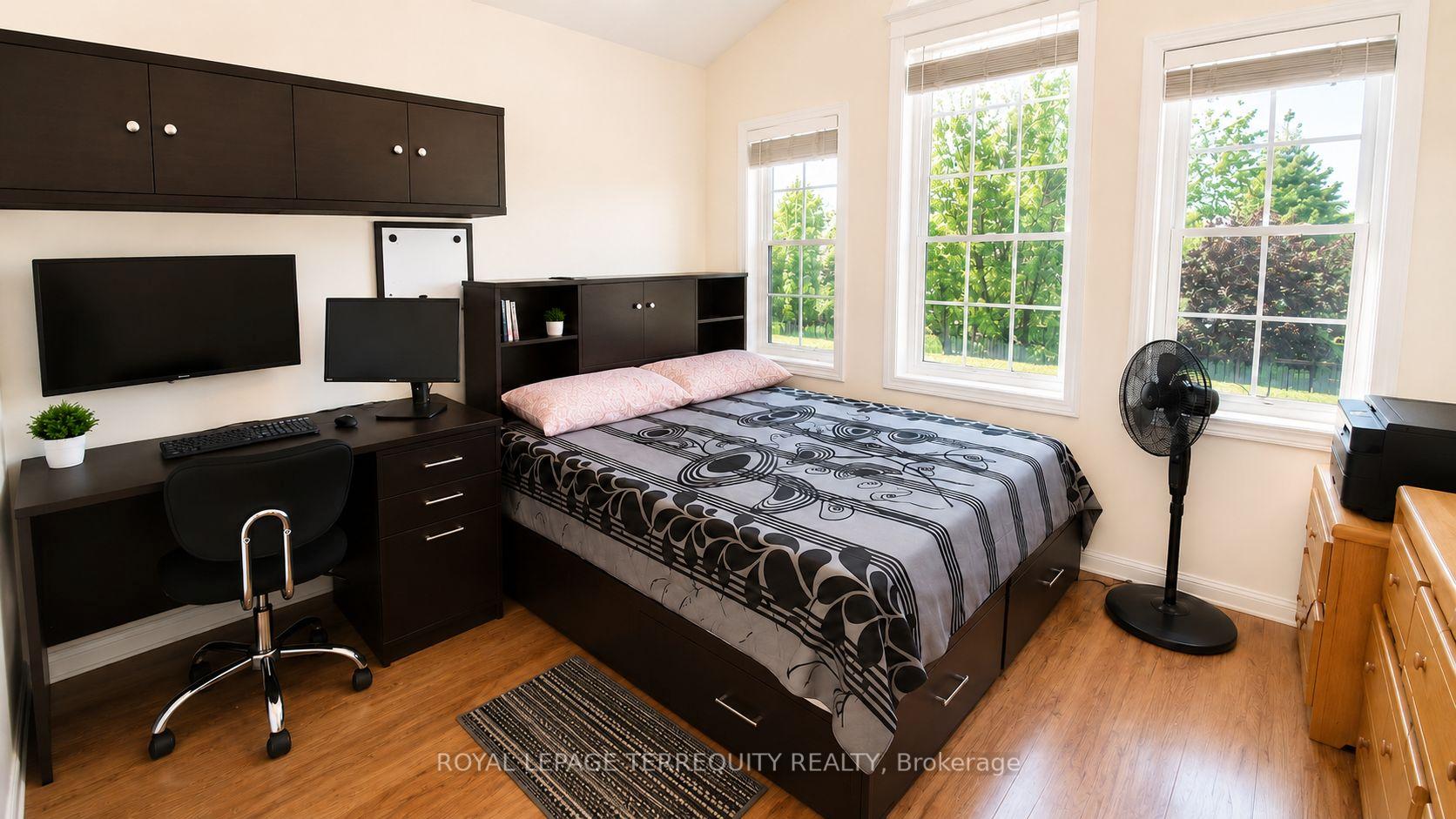 Photo 23 of 2223 Jillian Lane, Oakville, Westmount — HOMEH