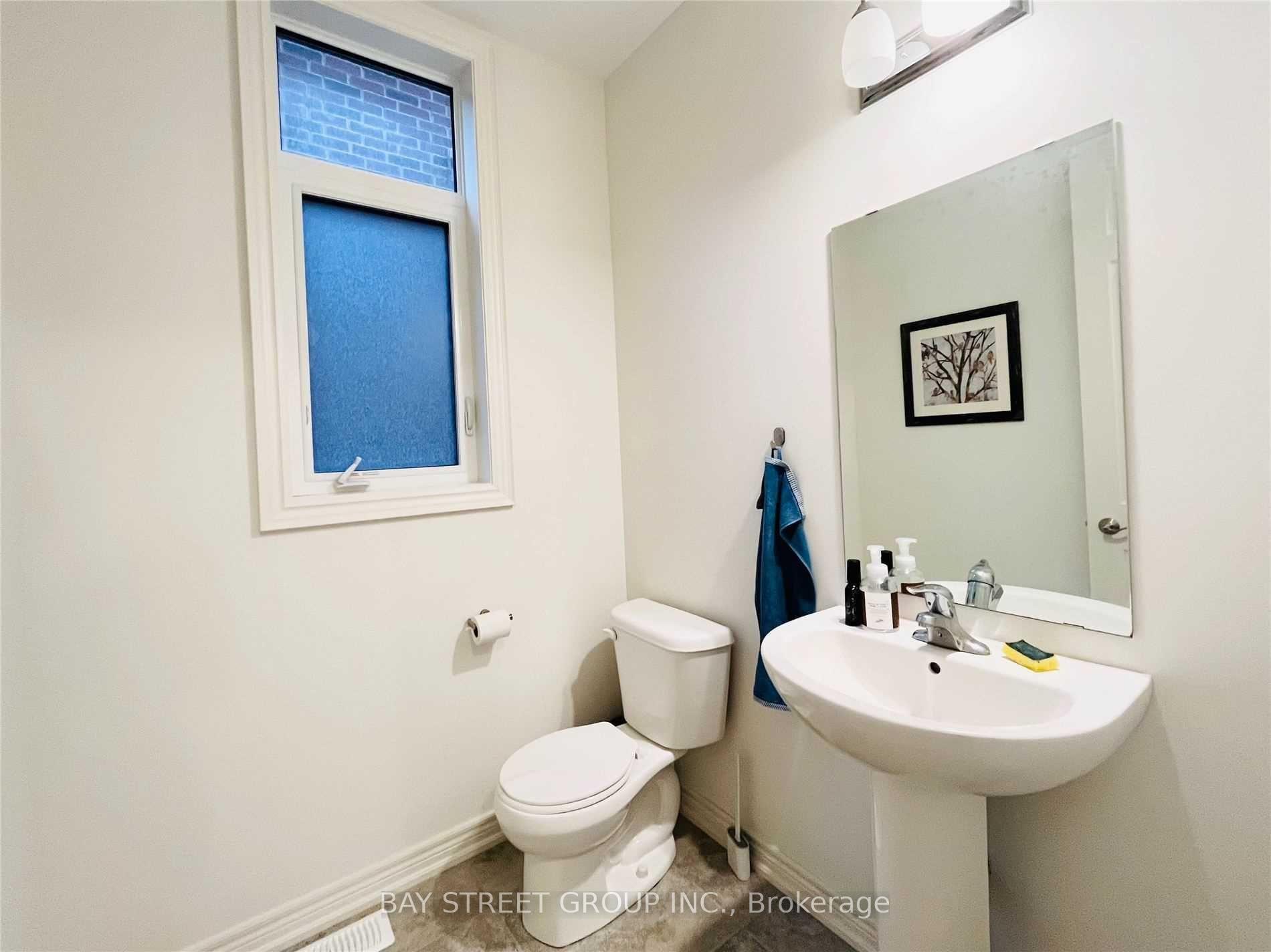 Photo 7 of 25 Mcisaac Drive, Springwater, Centre Vespra — HOMEH