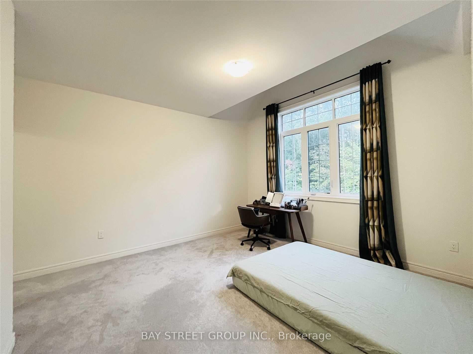 Photo 10 of 25 Mcisaac Drive, Springwater, Centre Vespra — HOMEH