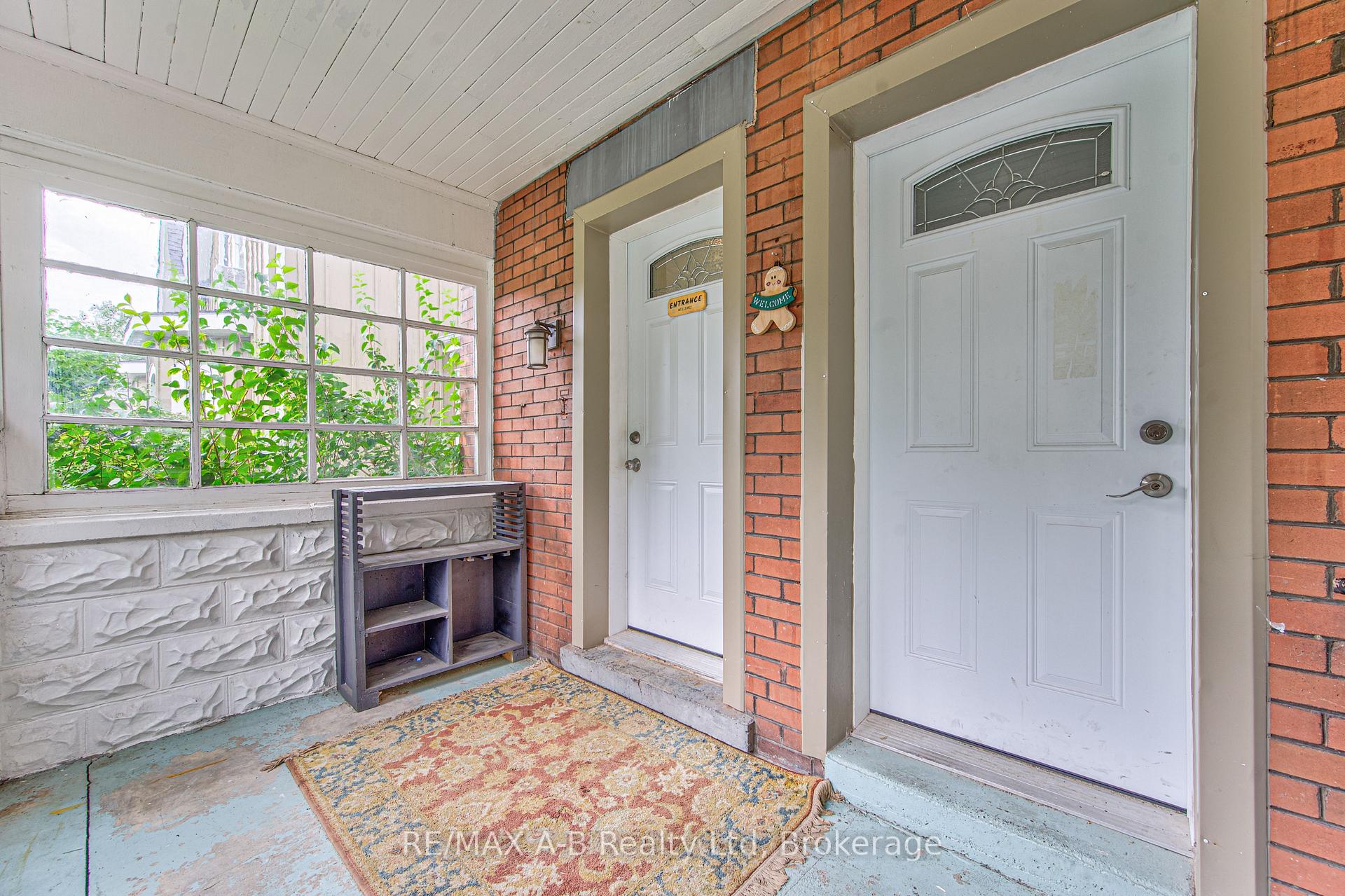 Photo 4 of 40 Douro Street, Stratford — HOMEH