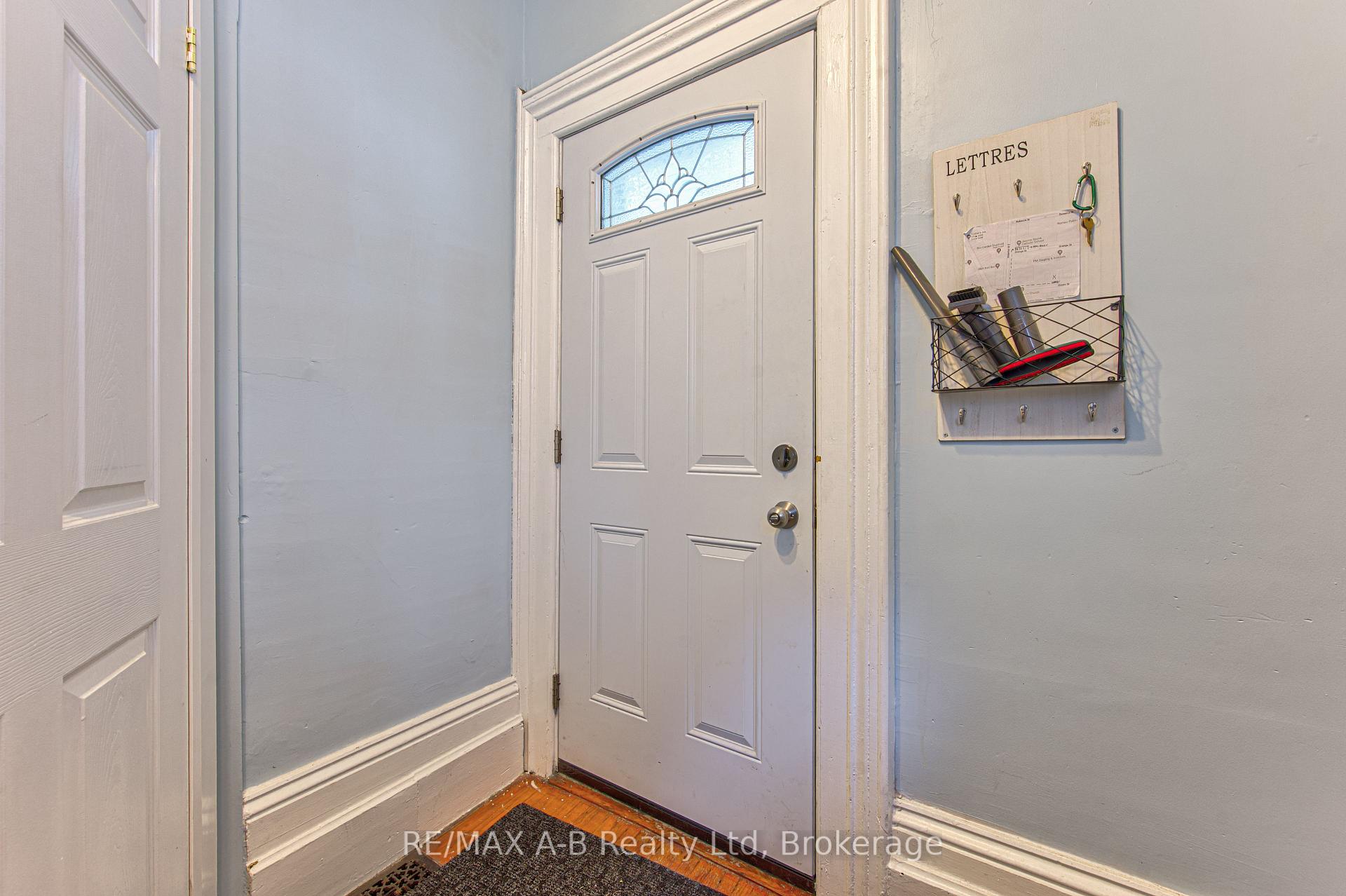 Photo 6 of 40 Douro Street, Stratford — HOMEH