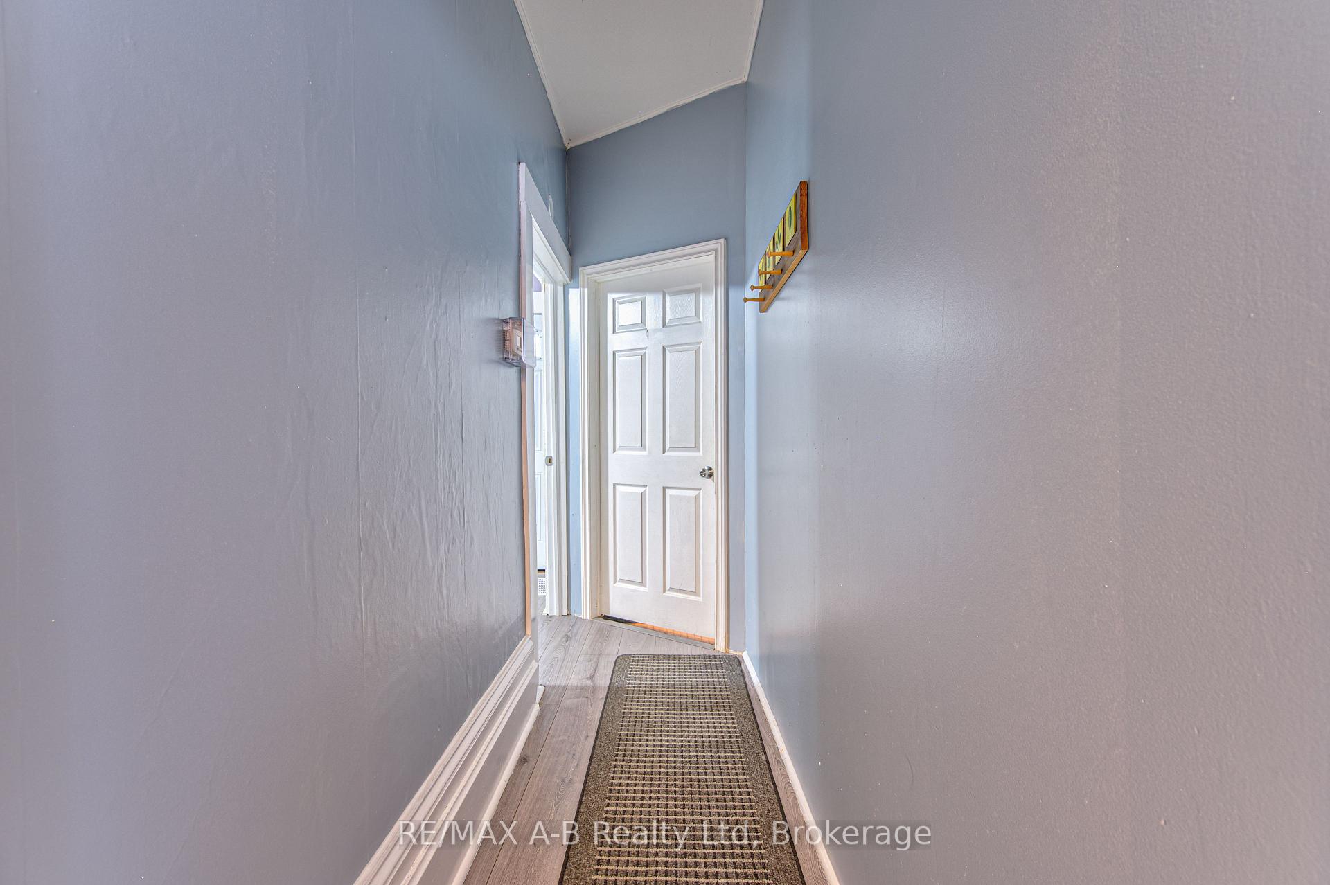 Photo 7 of 40 Douro Street, Stratford — HOMEH