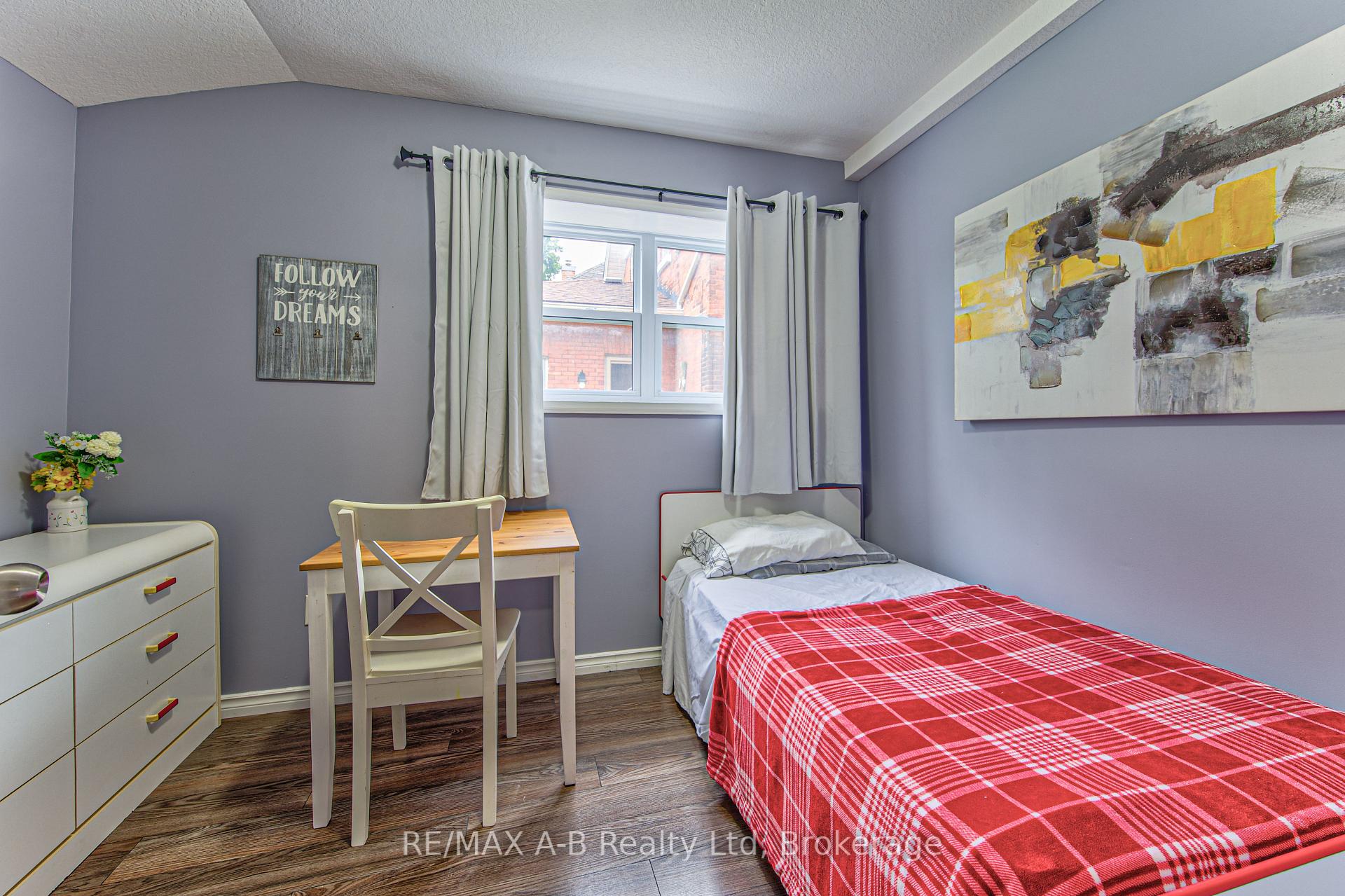 Photo 14 of 40 Douro Street, Stratford — HOMEH