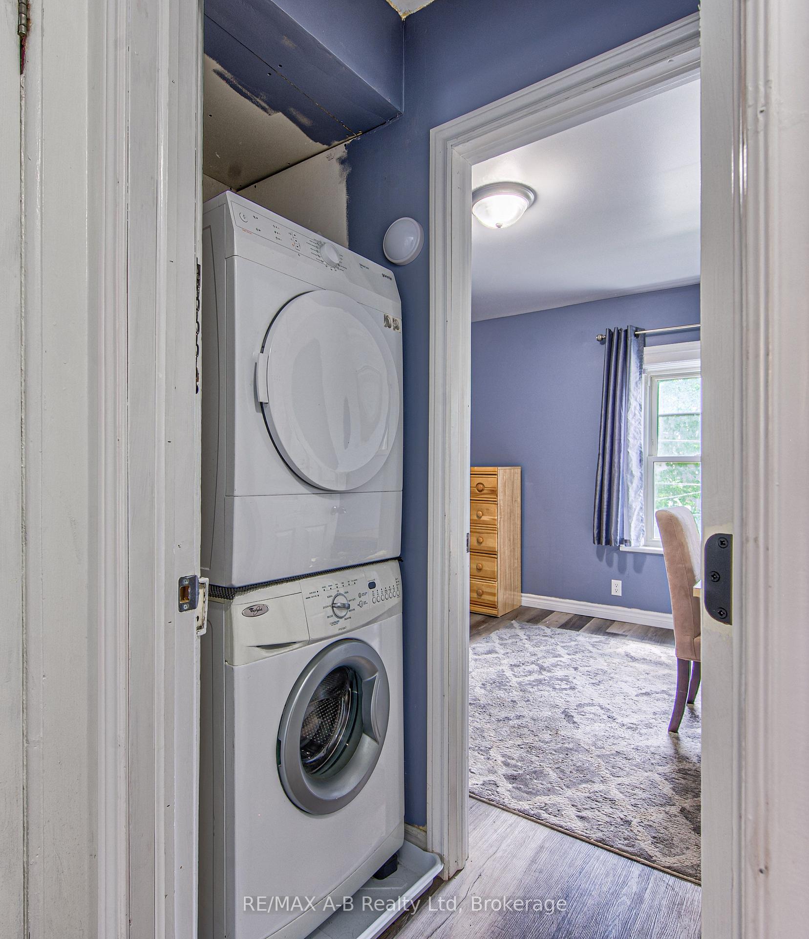 Photo 23 of 40 Douro Street, Stratford — HOMEH