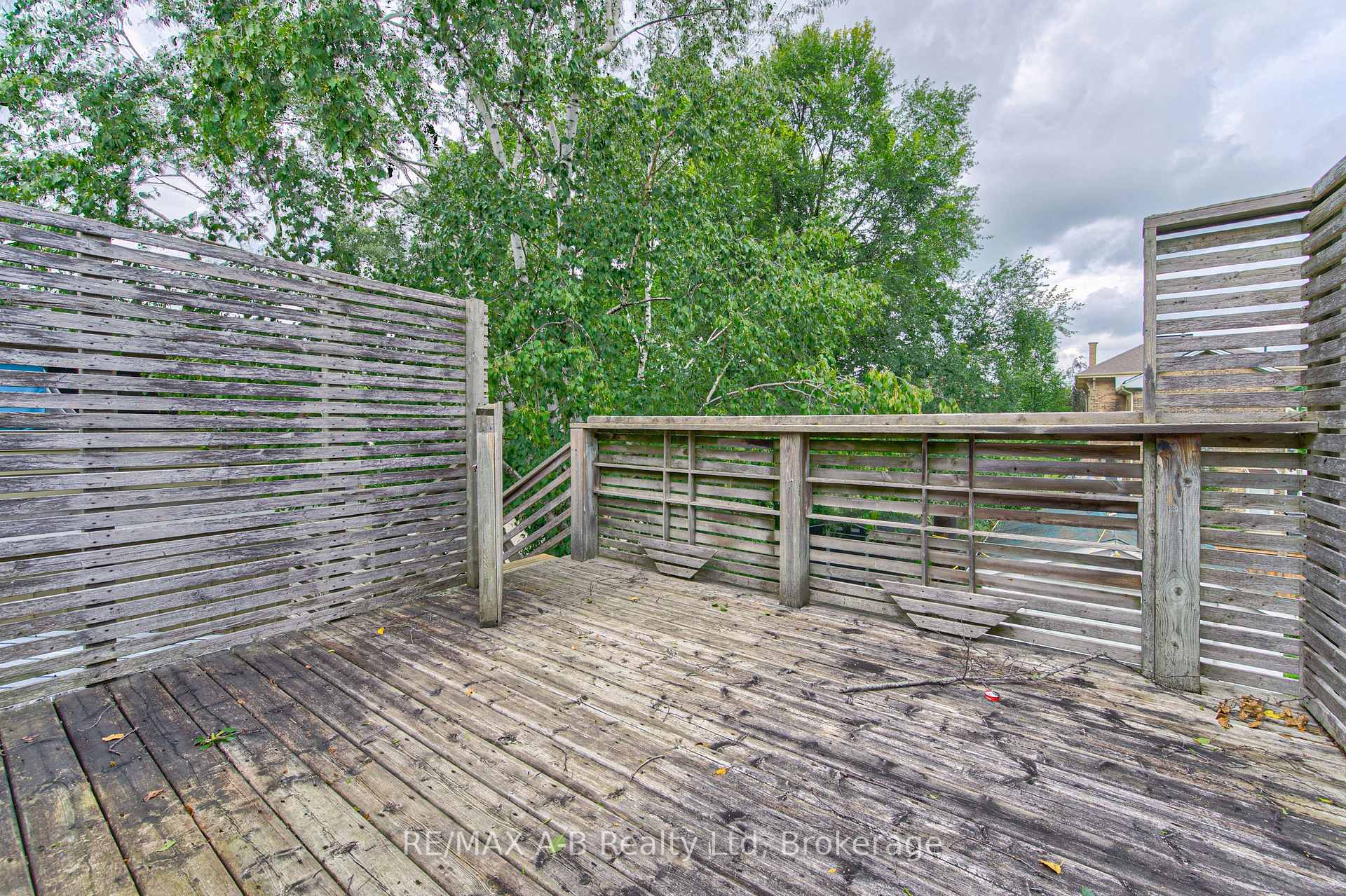 Photo 32 of 40 Douro Street, Stratford — HOMEH