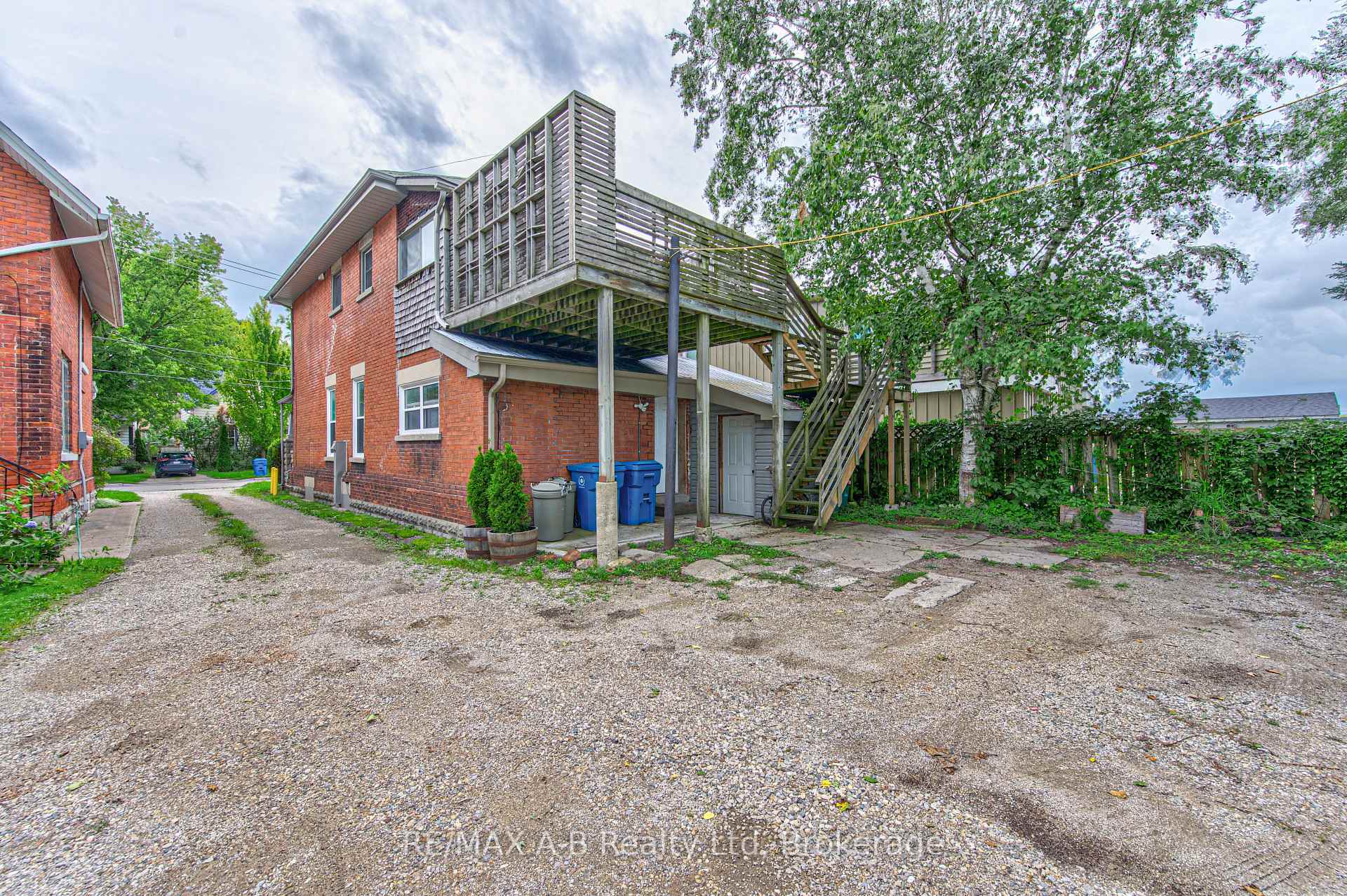 Photo 41 of 40 Douro Street, Stratford — HOMEH