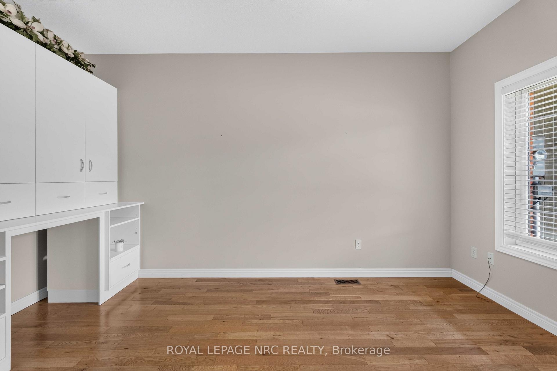 Photo 11 of 82 Maple Street, Port Colborne, Sugarloaf — HOMEH