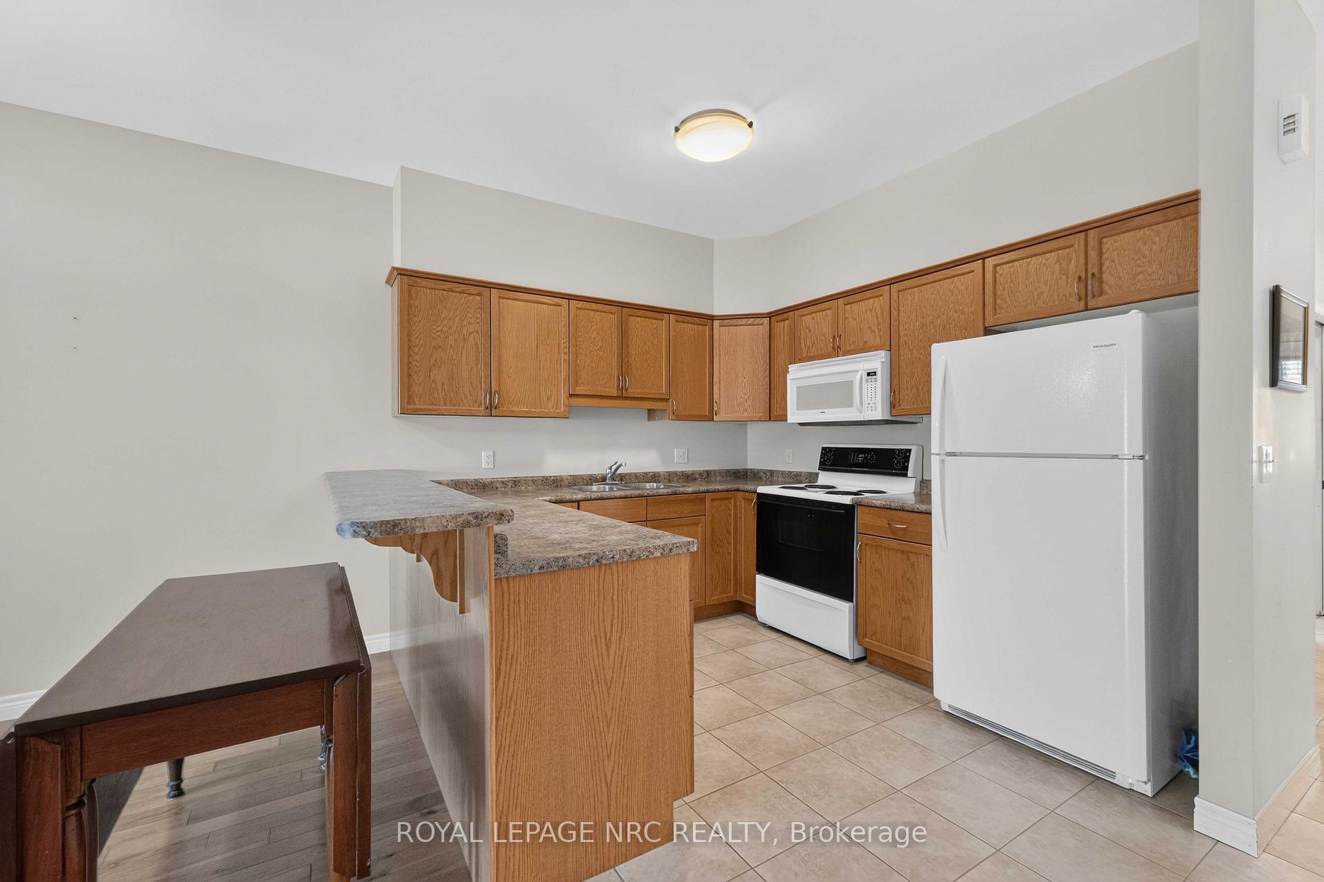 Photo 17 of 82 Maple Street, Port Colborne, Sugarloaf — HOMEH