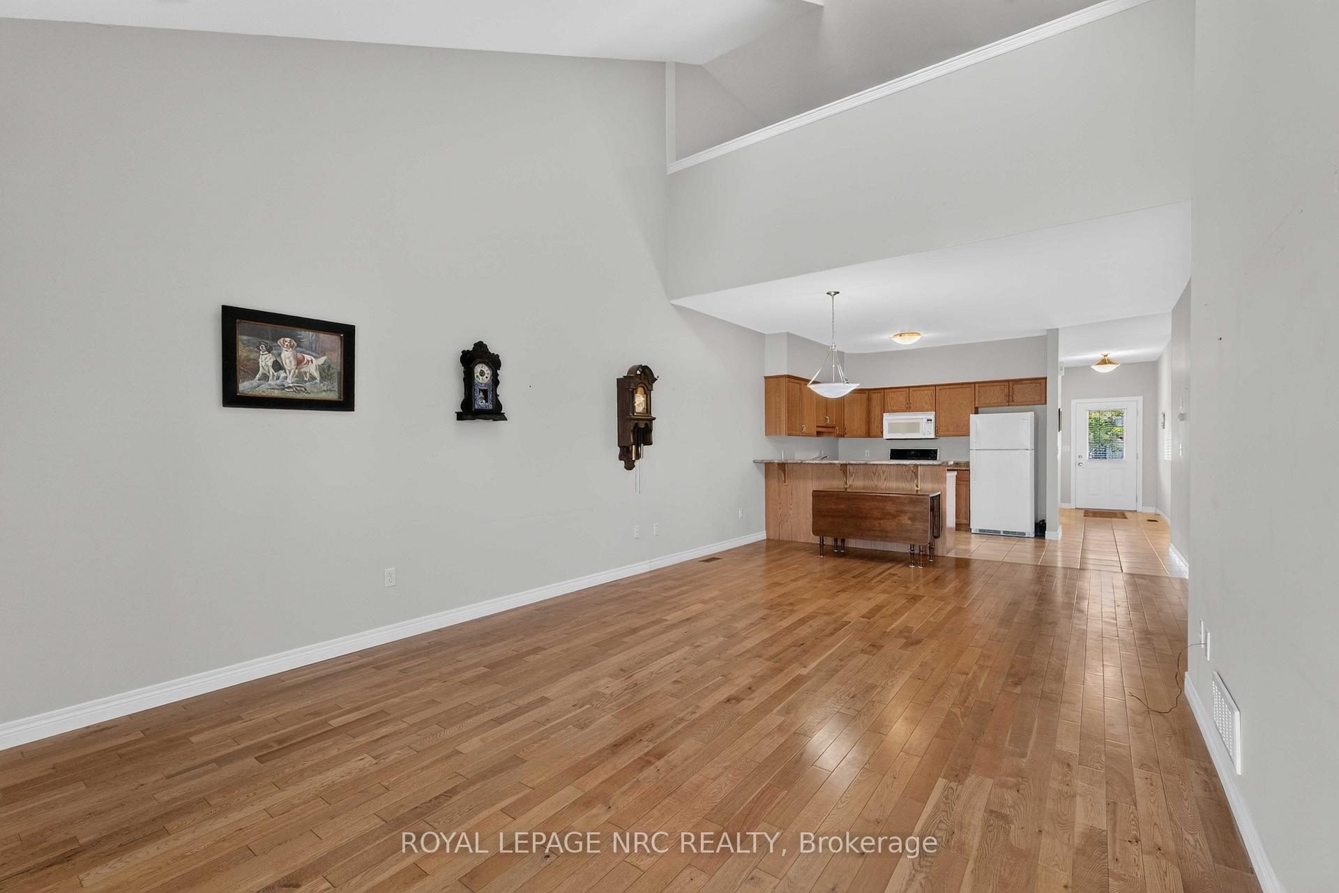 Photo 19 of 82 Maple Street, Port Colborne, Sugarloaf — HOMEH