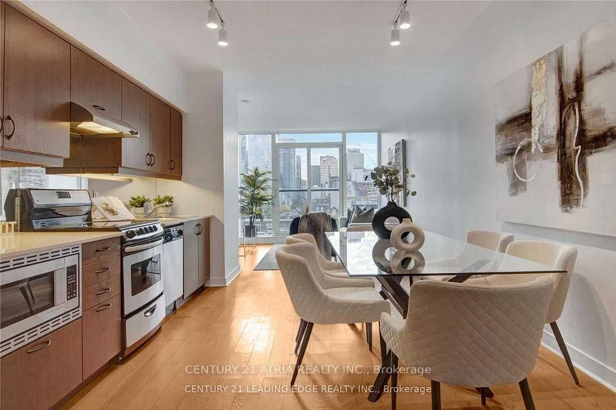 Photo 8 of Unit 913, 320 Richmond Street E, Toronto, Moss Park — HOMEH