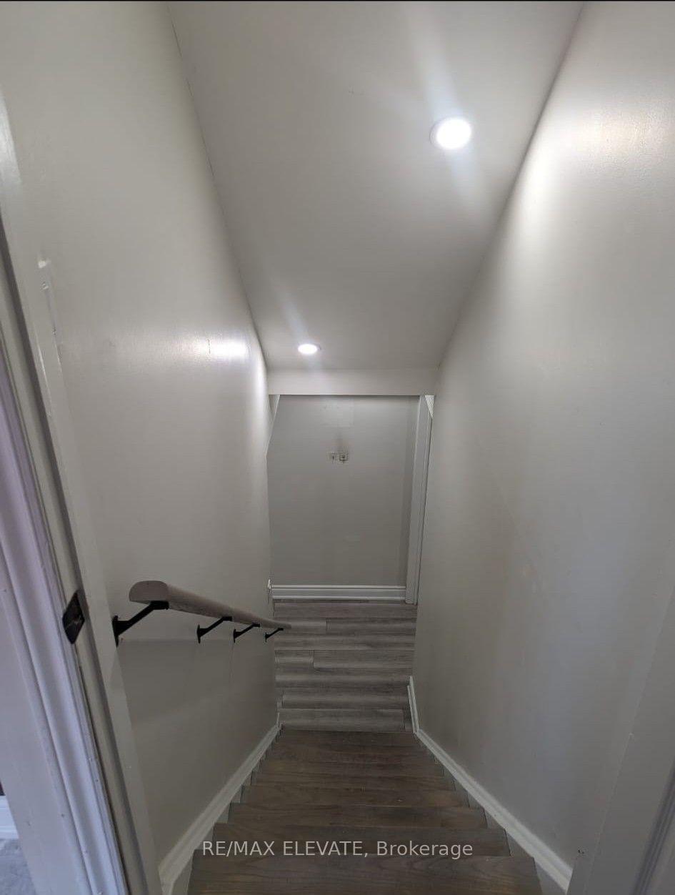Photo 4 of 101 Knotwood Crescent, Scarborough, Rouge — HOMEH