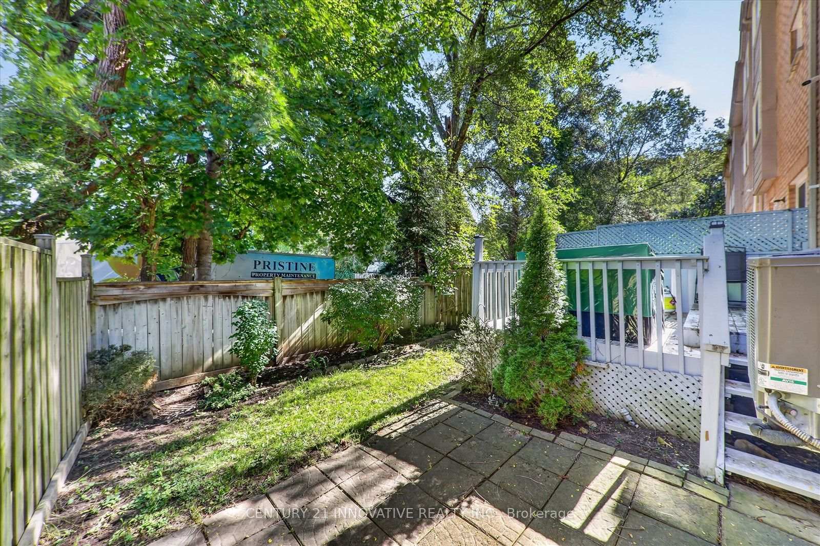 Photo 39 of 28 Eli Shackleton Court, Scarborough, West Hill — HOMEH