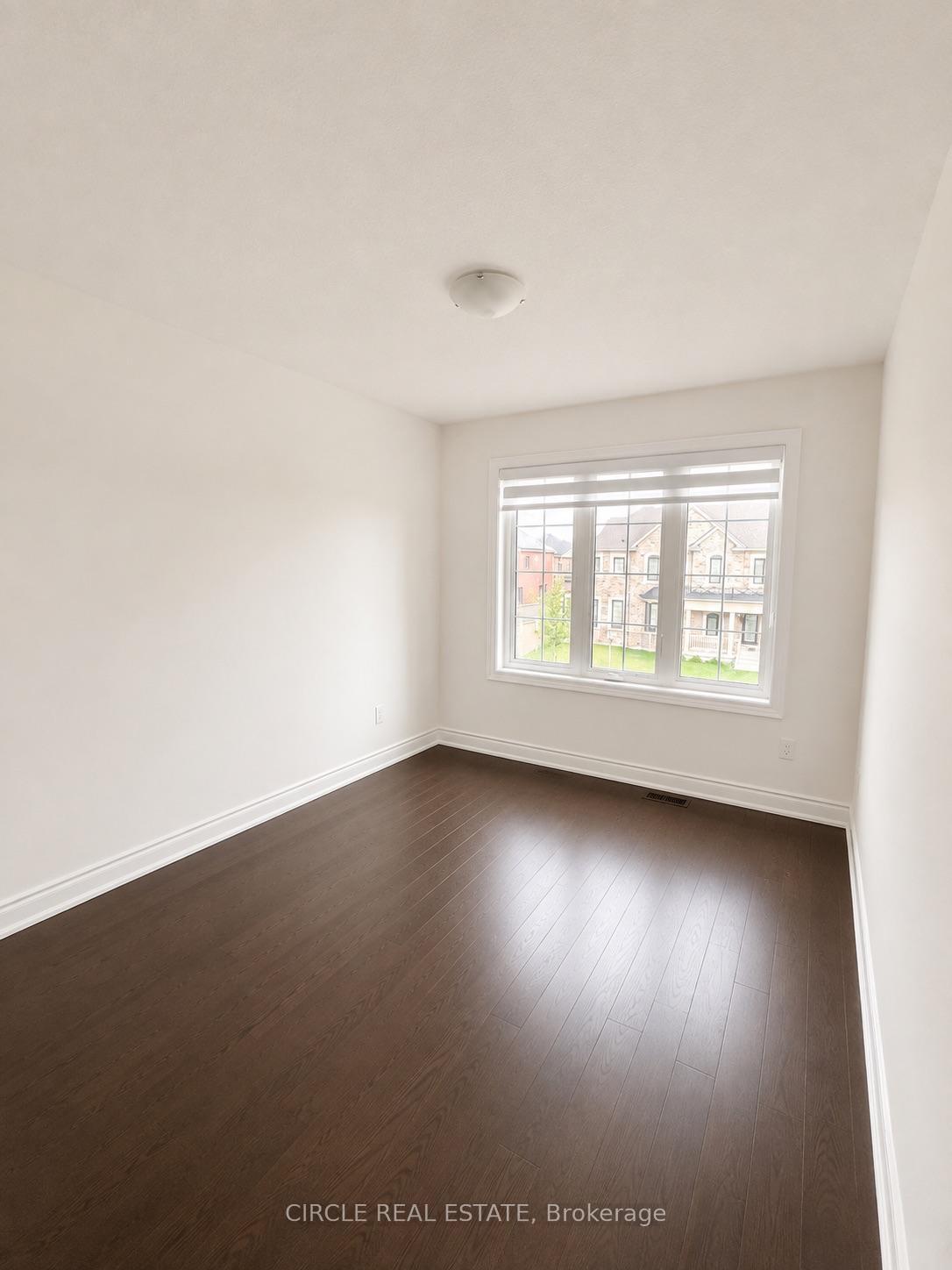 Photo 17 of 44 Fordham Road, Brampton, Bram West — HOMEH