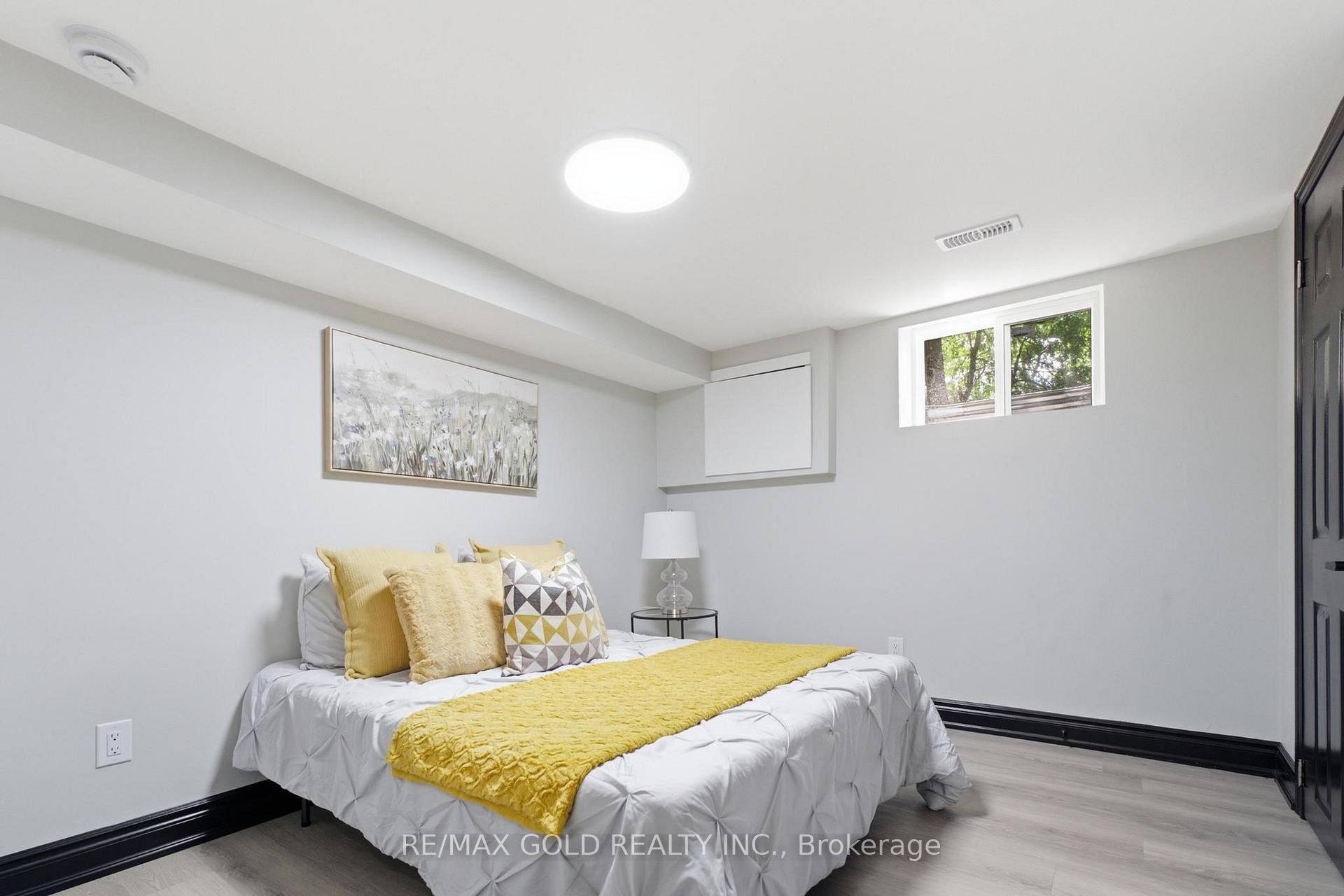 Photo 28 of 2702 Embleton Road, Brampton, Huttonville — HOMEH