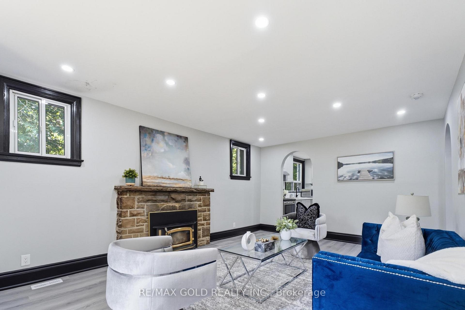 Photo 47 of 2702 Embleton Road, Brampton, Huttonville — HOMEH