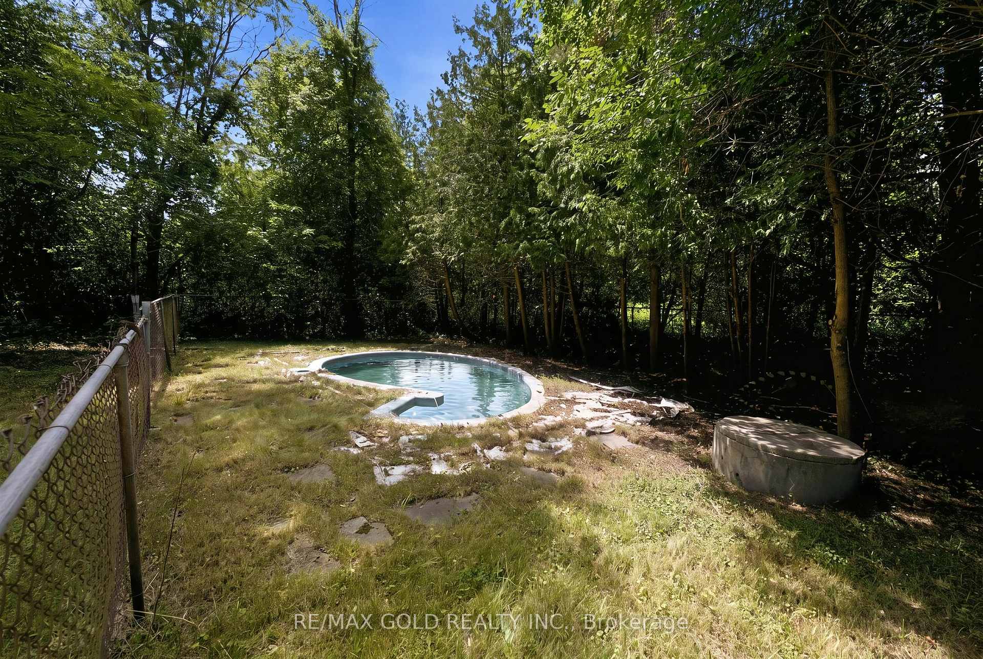 Photo 49 of 2702 Embleton Road, Brampton, Huttonville — HOMEH