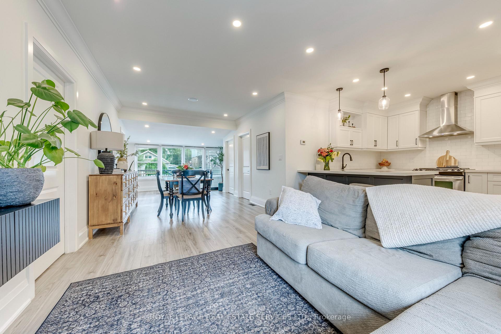 Photo 14 of 6 Rembe Avenue, Hamilton, Hamilton Beach — HOMEH