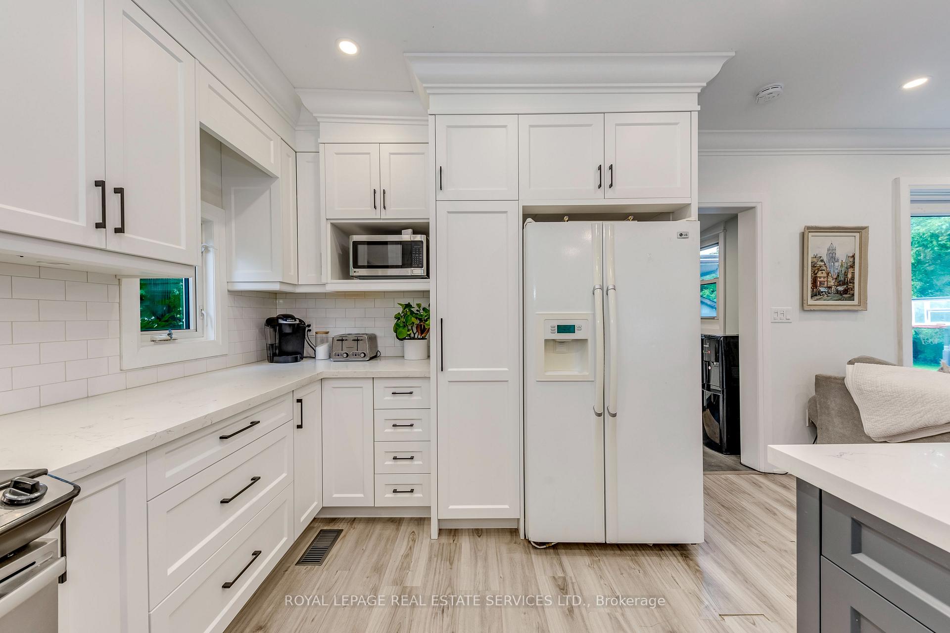 Photo 22 of 6 Rembe Avenue, Hamilton, Hamilton Beach — HOMEH