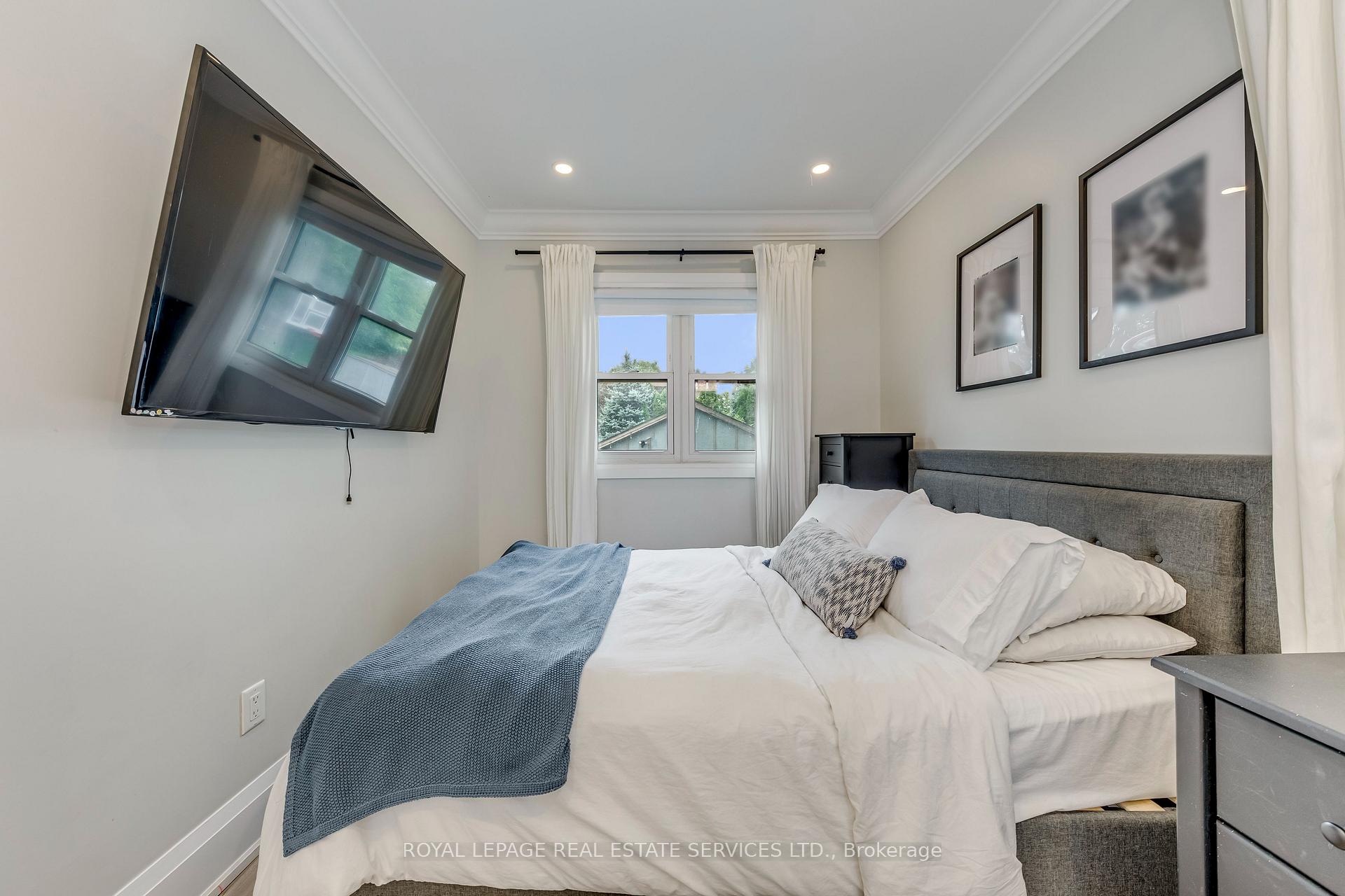 Photo 24 of 6 Rembe Avenue, Hamilton, Hamilton Beach — HOMEH