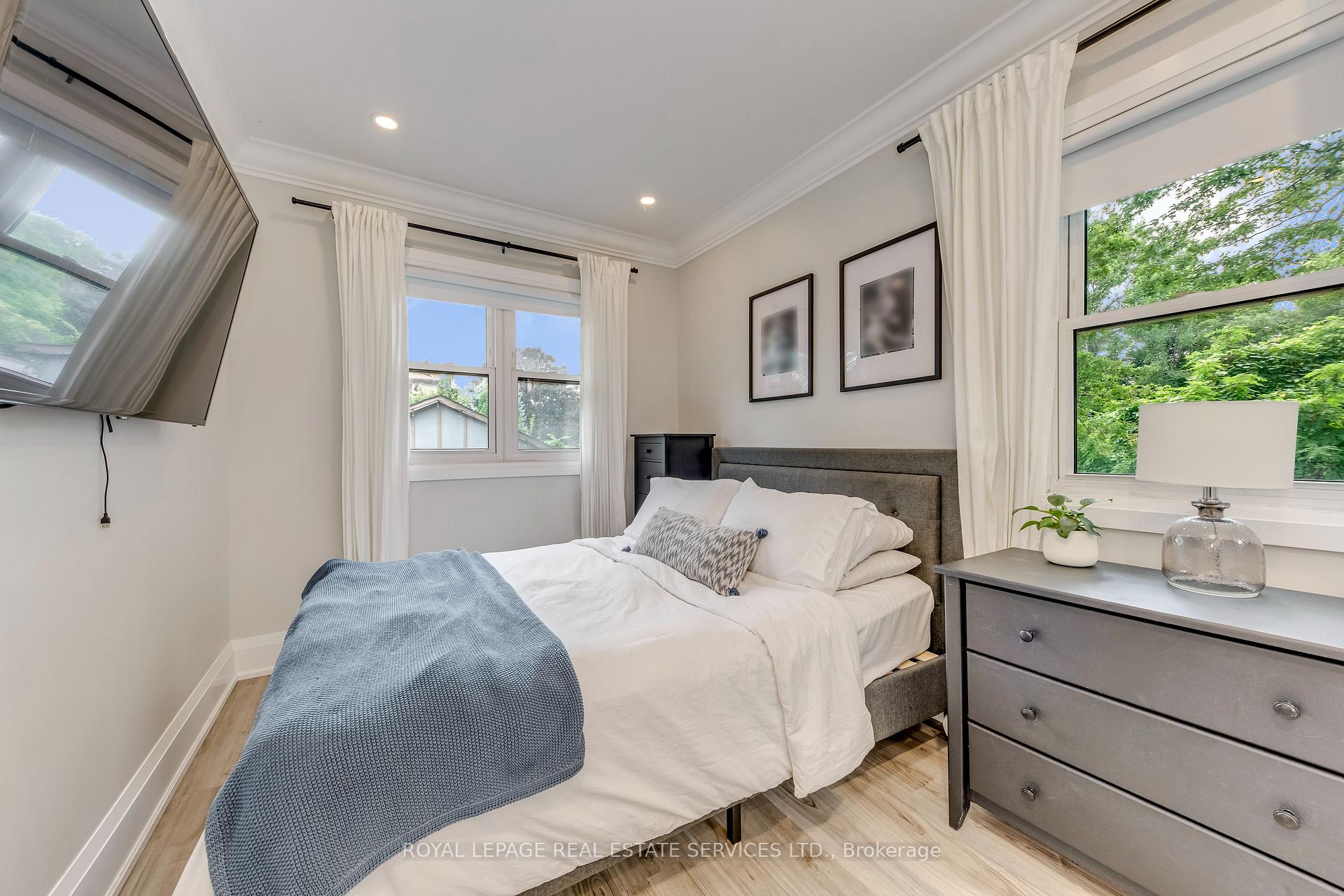 Photo 25 of 6 Rembe Avenue, Hamilton, Hamilton Beach — HOMEH