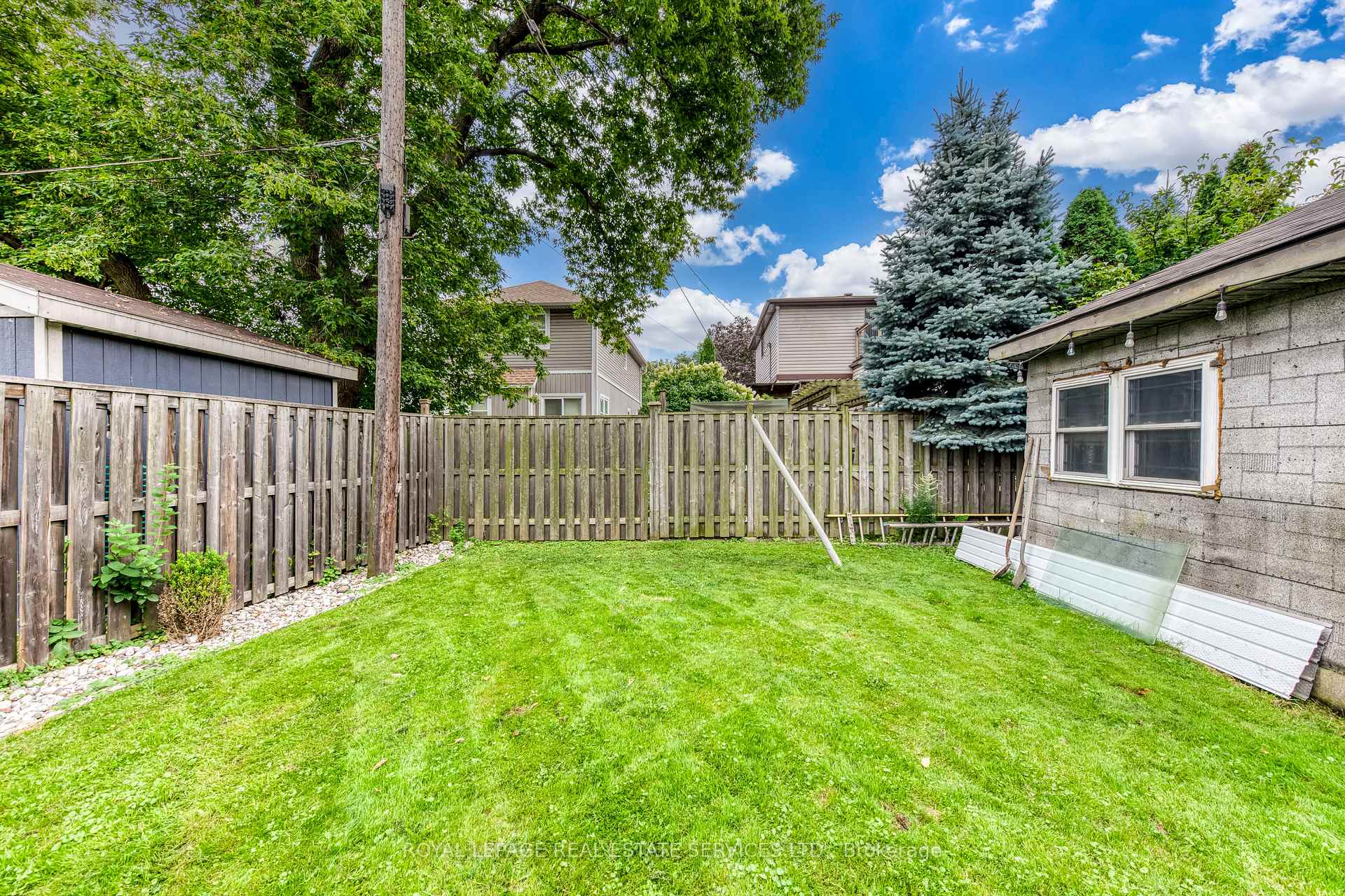 Photo 38 of 6 Rembe Avenue, Hamilton, Hamilton Beach — HOMEH