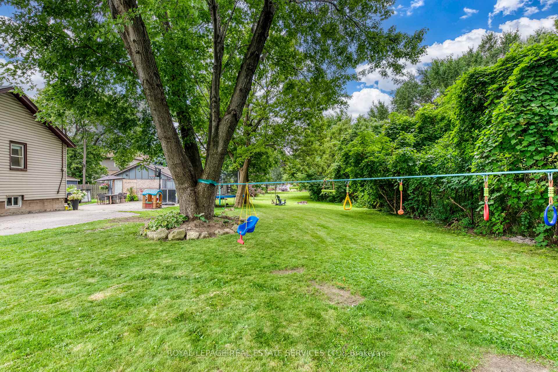 Photo 46 of 6 Rembe Avenue, Hamilton, Hamilton Beach — HOMEH