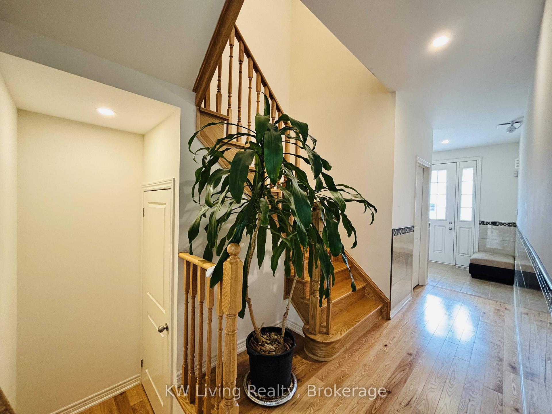 Photo 3 of 12 Rangemore Road, Brampton, Northwest Brampton — HOMEH