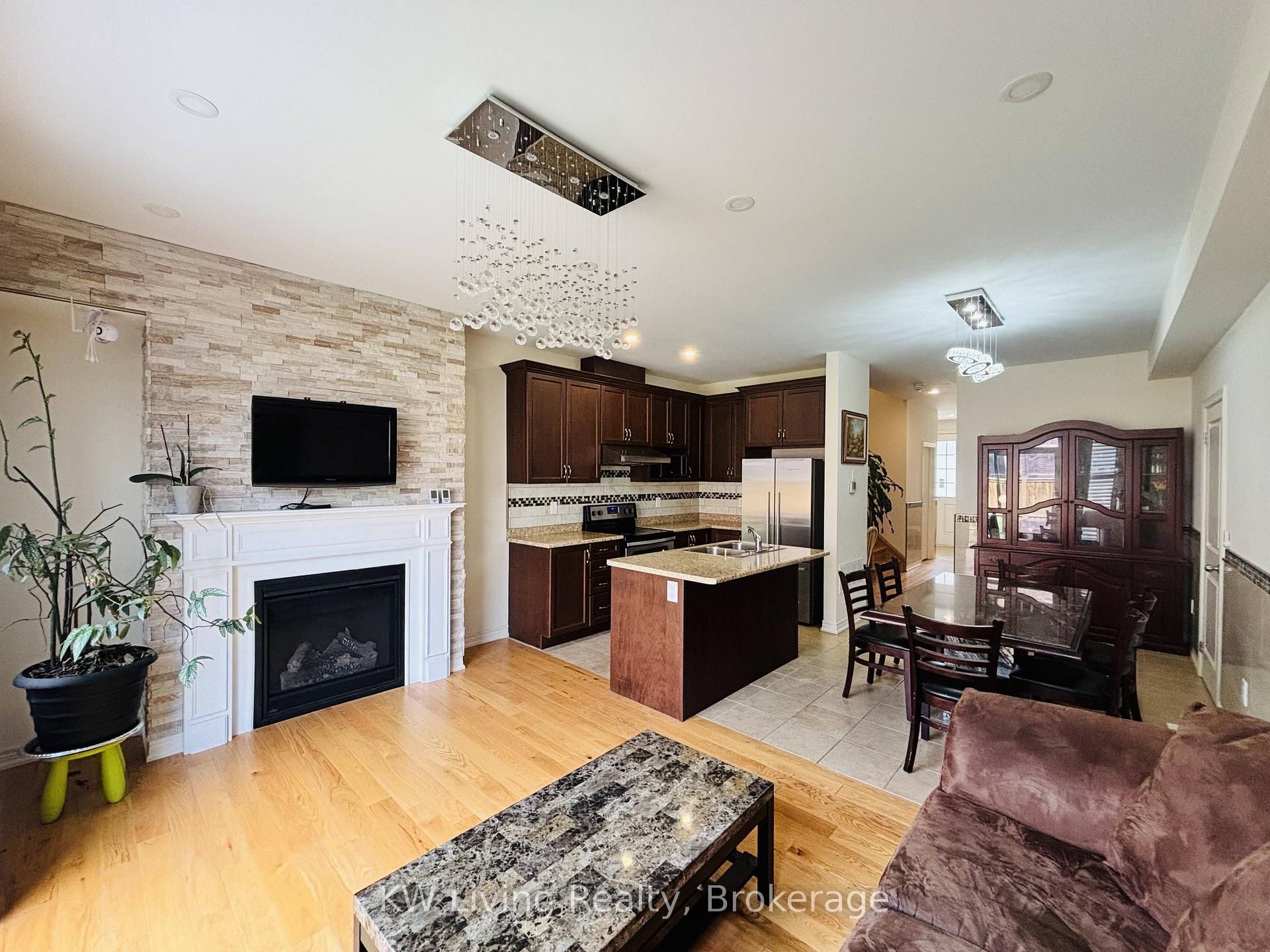 Photo 9 of 12 Rangemore Road, Brampton, Northwest Brampton — HOMEH