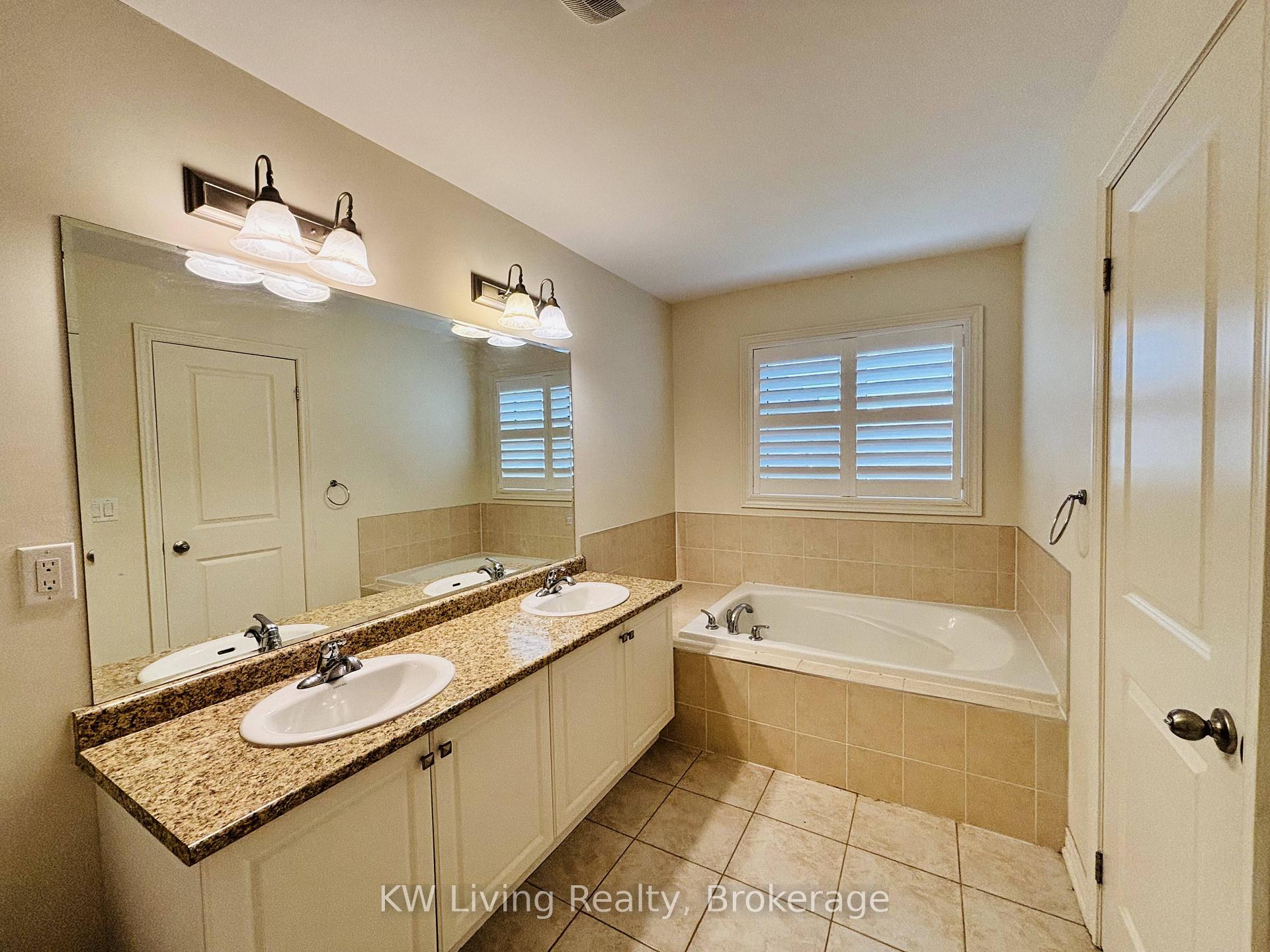 Photo 15 of 12 Rangemore Road, Brampton, Northwest Brampton — HOMEH