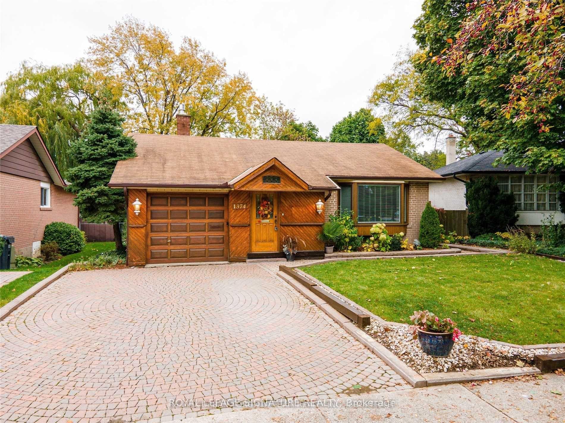 Front of Unit Bsmt, 1374 Ludbrook Court