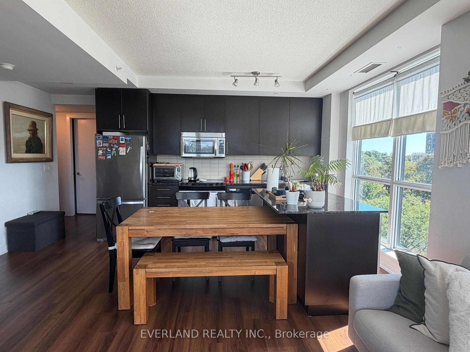 Photo 14 of Unit 707, 60 Berwick Avenue, Toronto, Yonge-Eglinton — HOMEH