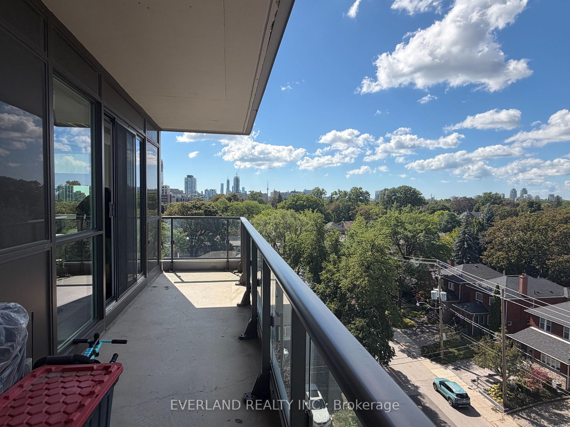 Photo 15 of Unit 707, 60 Berwick Avenue, Toronto, Yonge-Eglinton — HOMEH