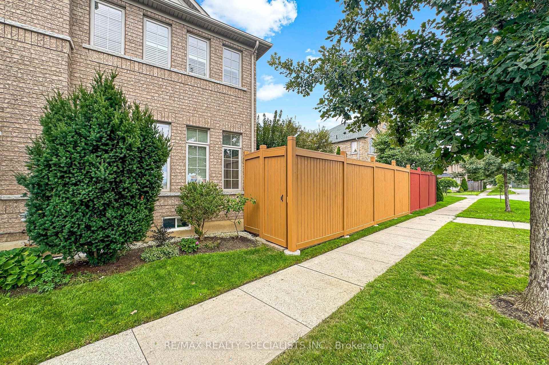 Photo 48 of 1239 Fox Crescent, Milton, Dempsey — HOMEH
