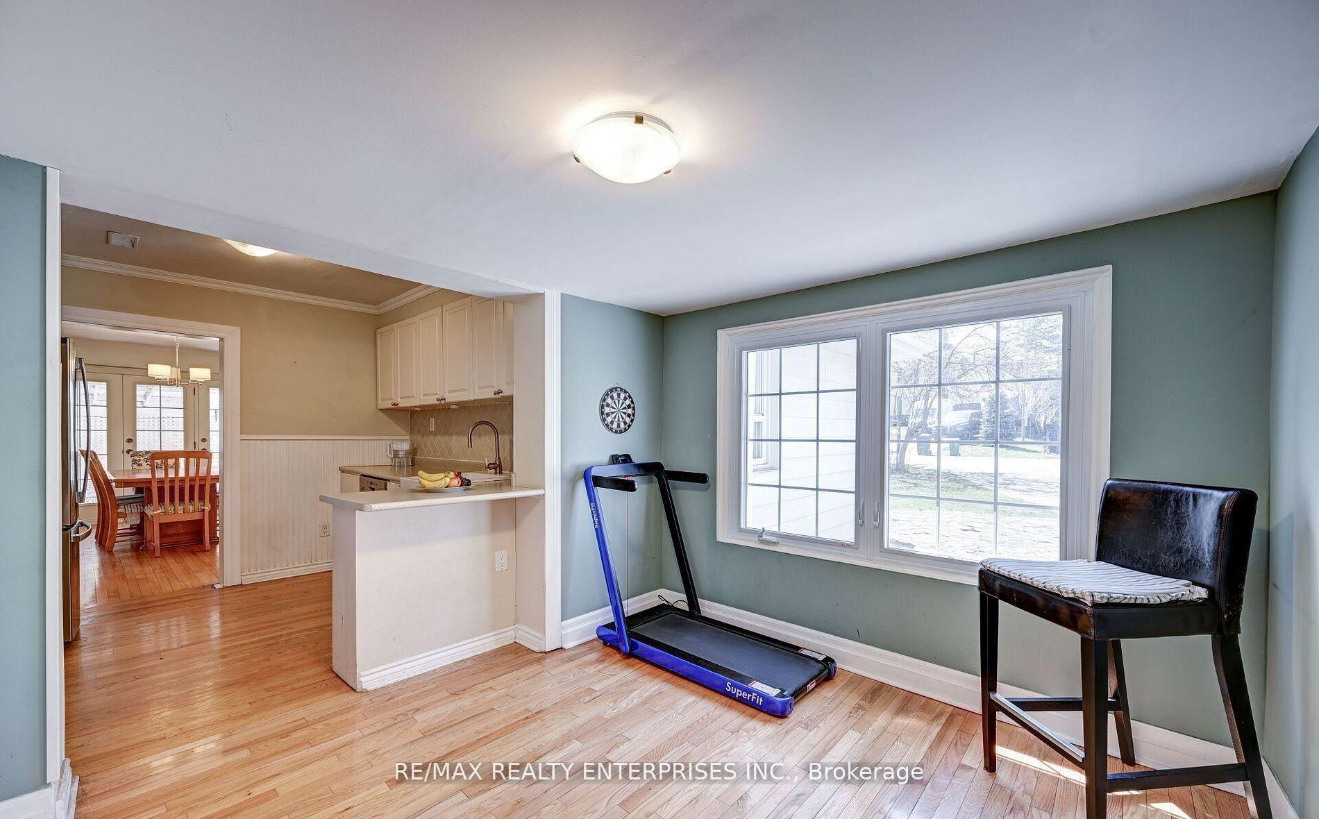Photo 4 of 1235 Old River Road, Mississauga, Mineola — HOMEH