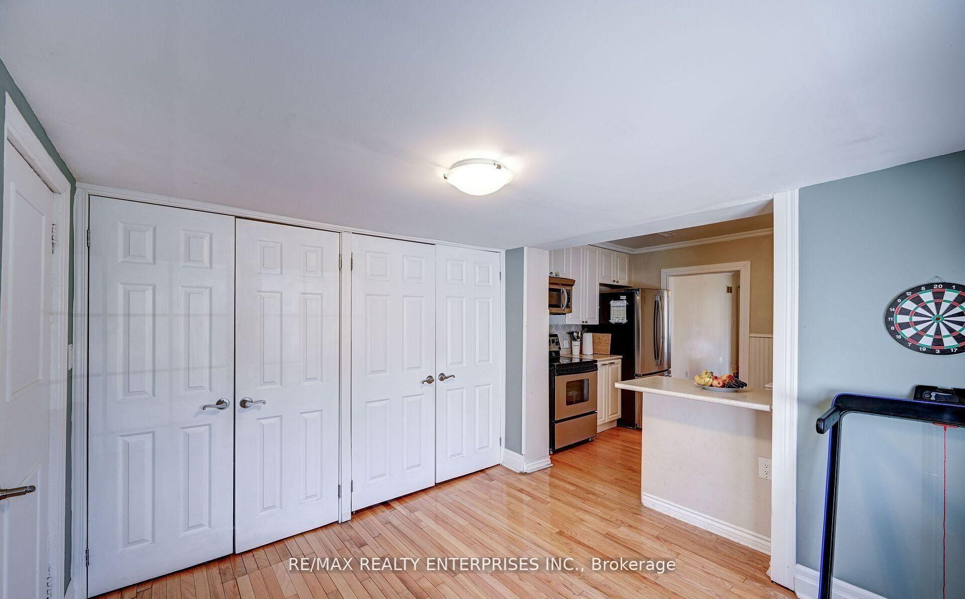 Photo 18 of 1235 Old River Road, Mississauga, Mineola — HOMEH