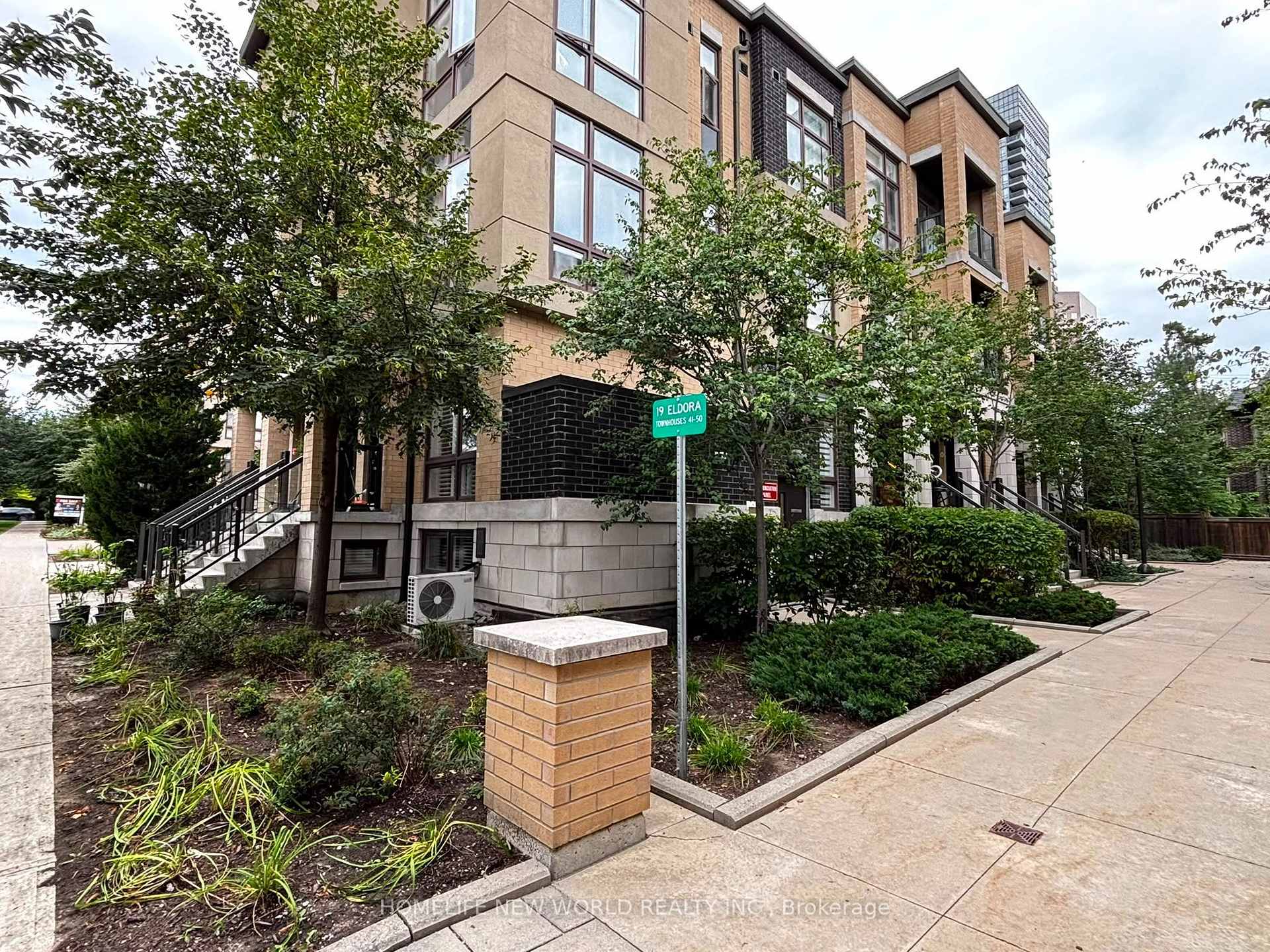 Photo 1 of Unit 45, 19 Eldora Avenue, North York, Newtonbrook West — HOMEH