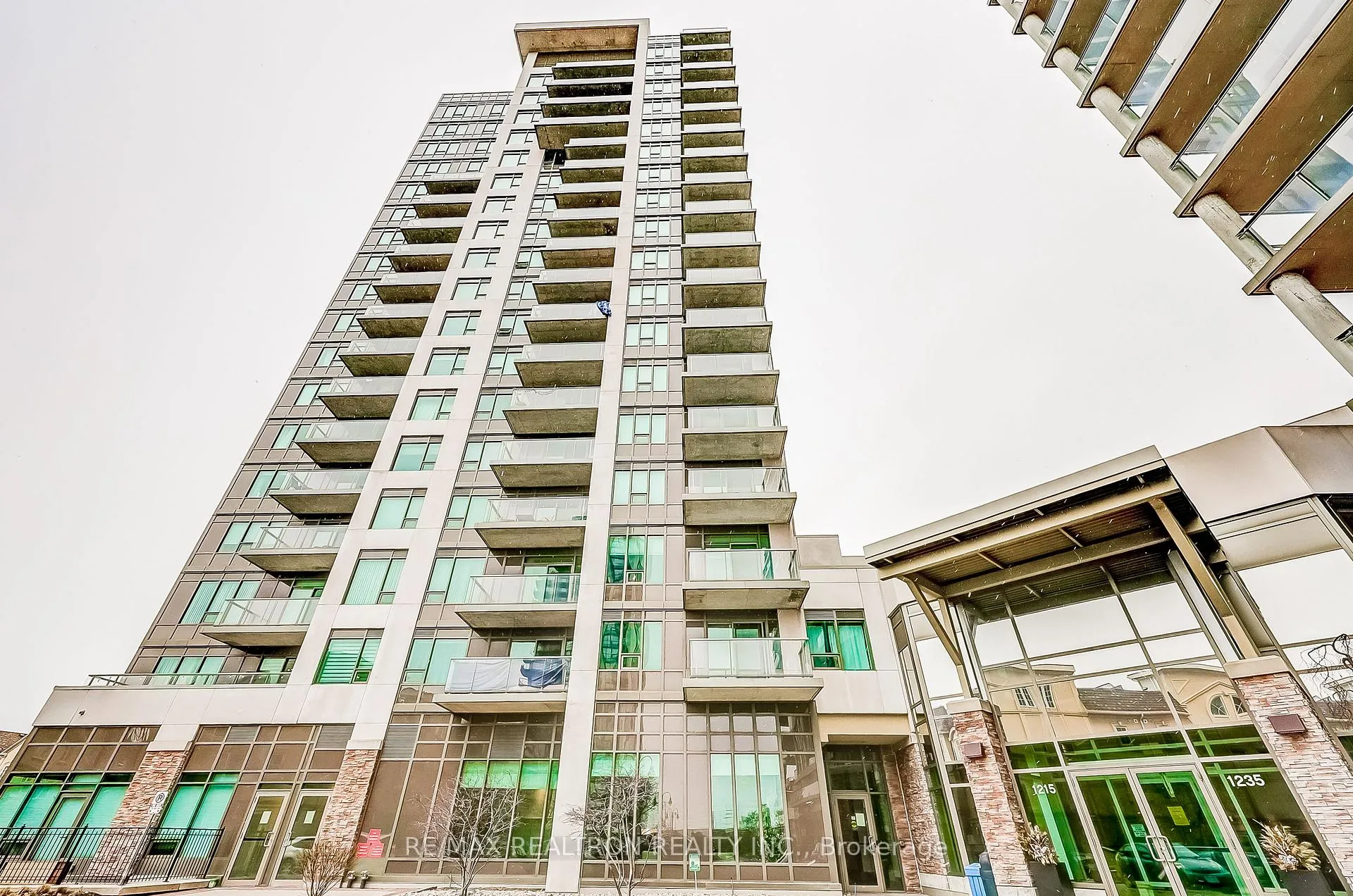 Front of Unit 305, 1215 Bayly Street