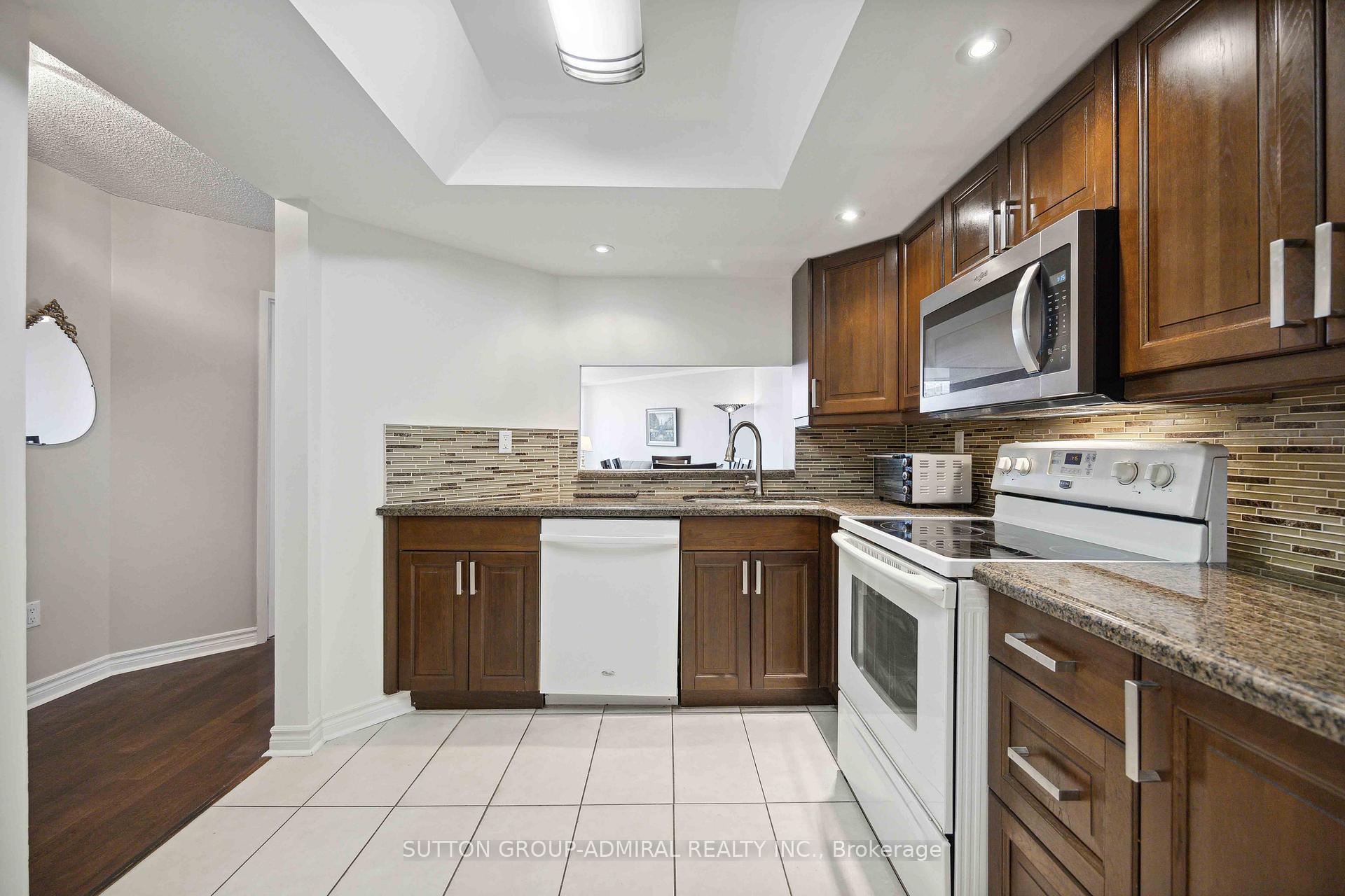 Photo 9 of Unit 1614, 7420 Bathurst Street, Vaughan, Brownridge — HOMEH