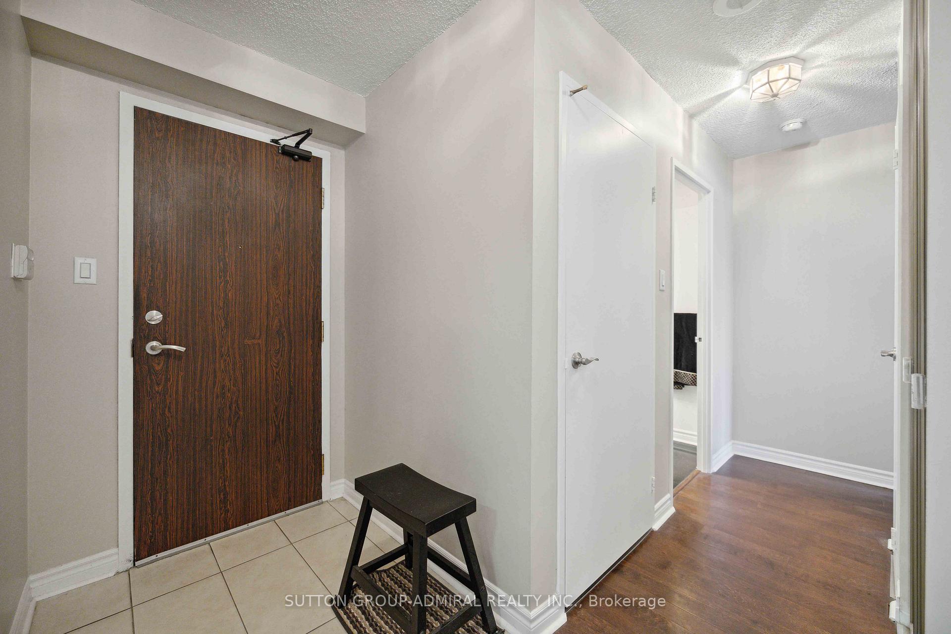 Photo 6 of Unit 1614, 7420 Bathurst Street, Vaughan, Brownridge — HOMEH